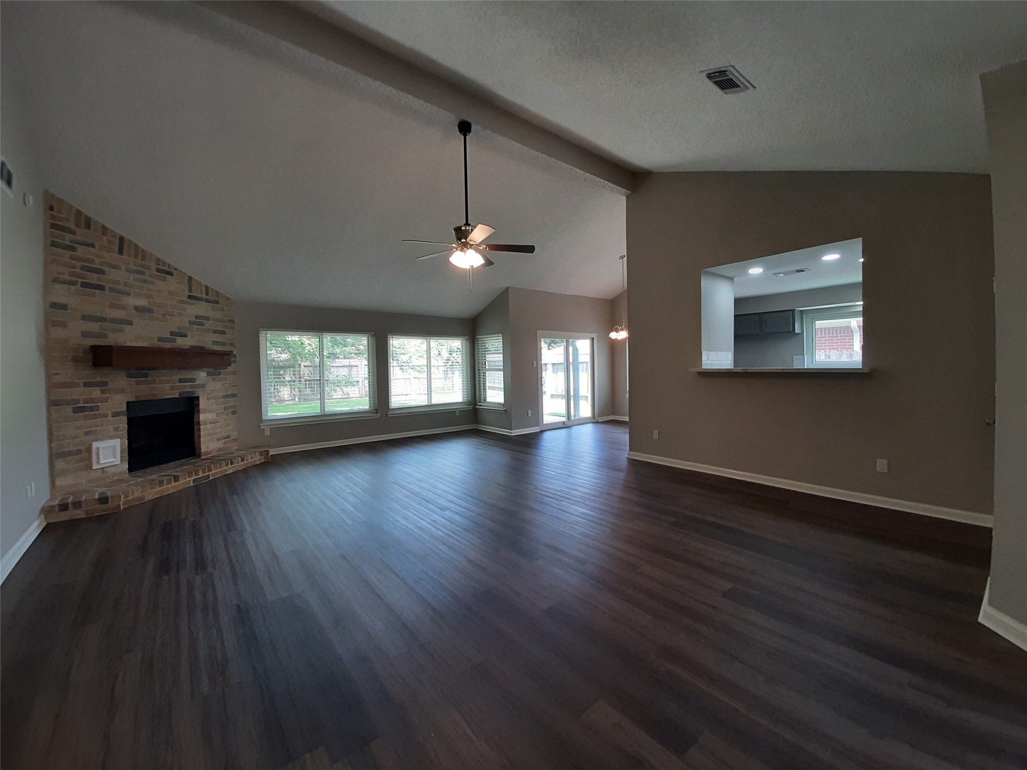 8406 Woodland Willows Drive Property Photo 6
