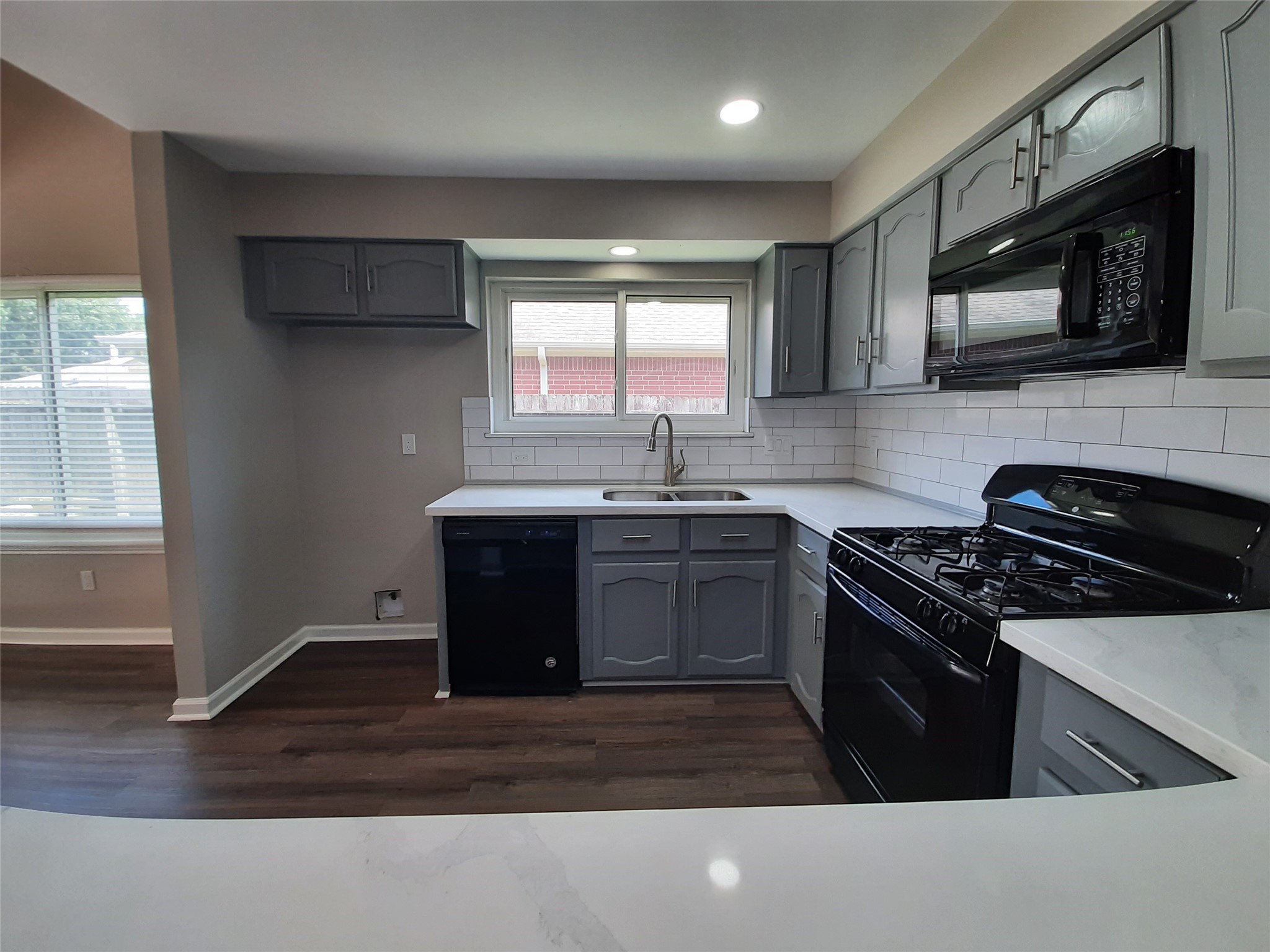 8406 Woodland Willows Drive Property Photo 11