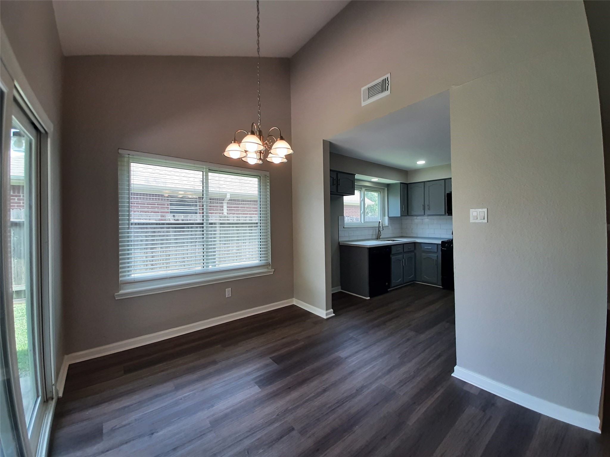 8406 Woodland Willows Drive Property Photo 13