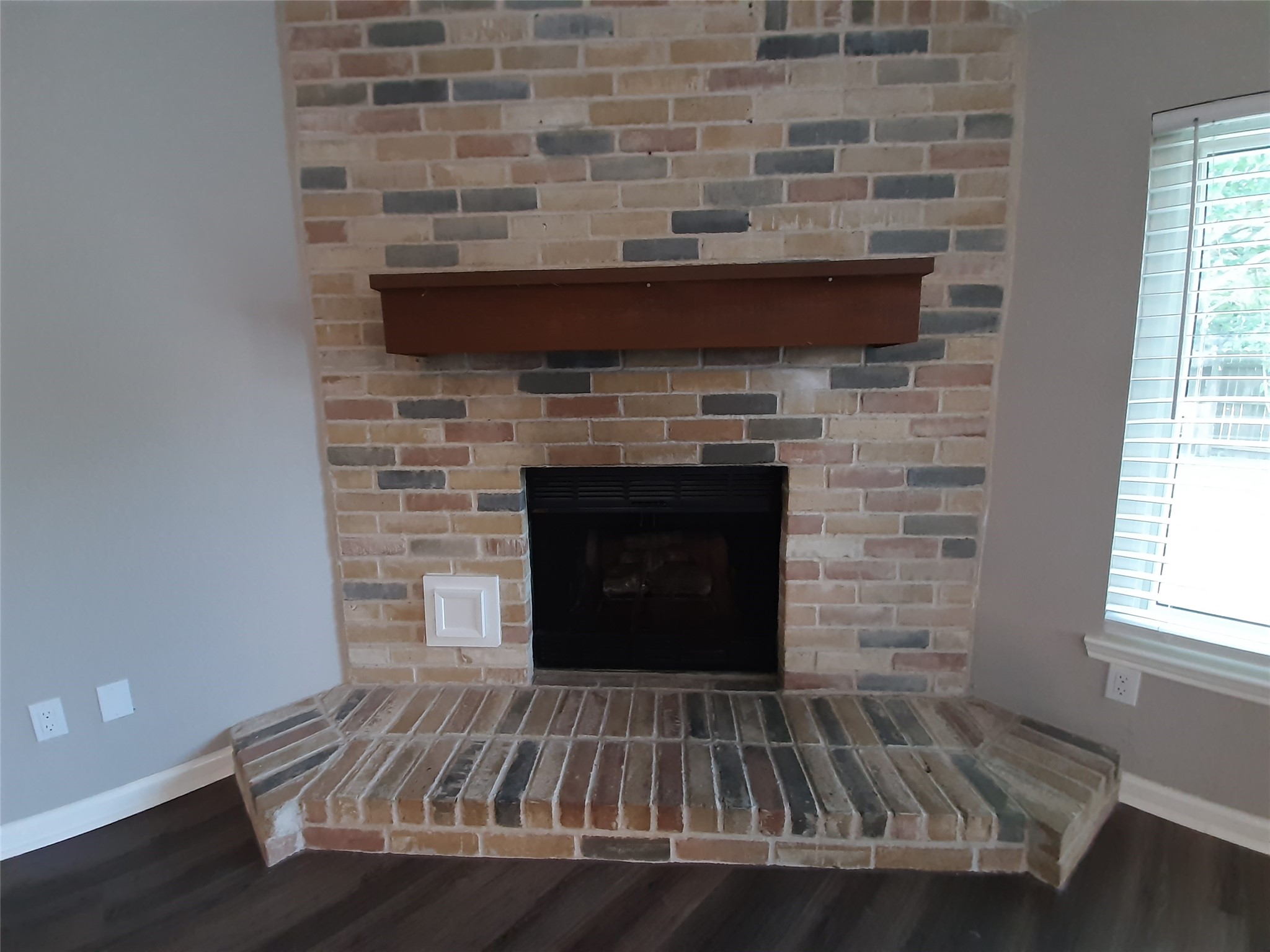 8406 Woodland Willows Drive Property Photo 17