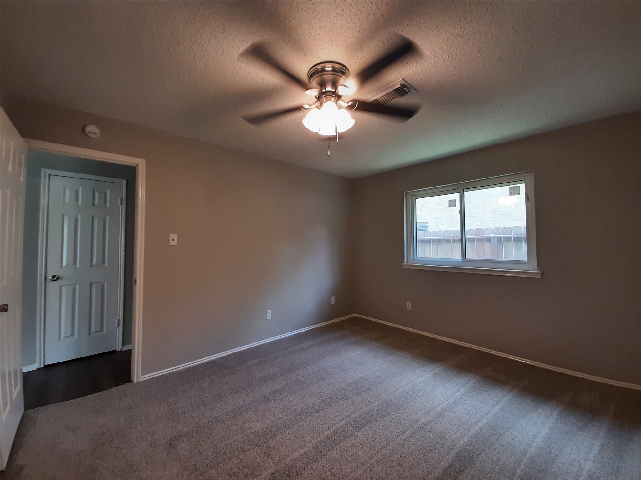 8406 Woodland Willows Drive Property Photo 22