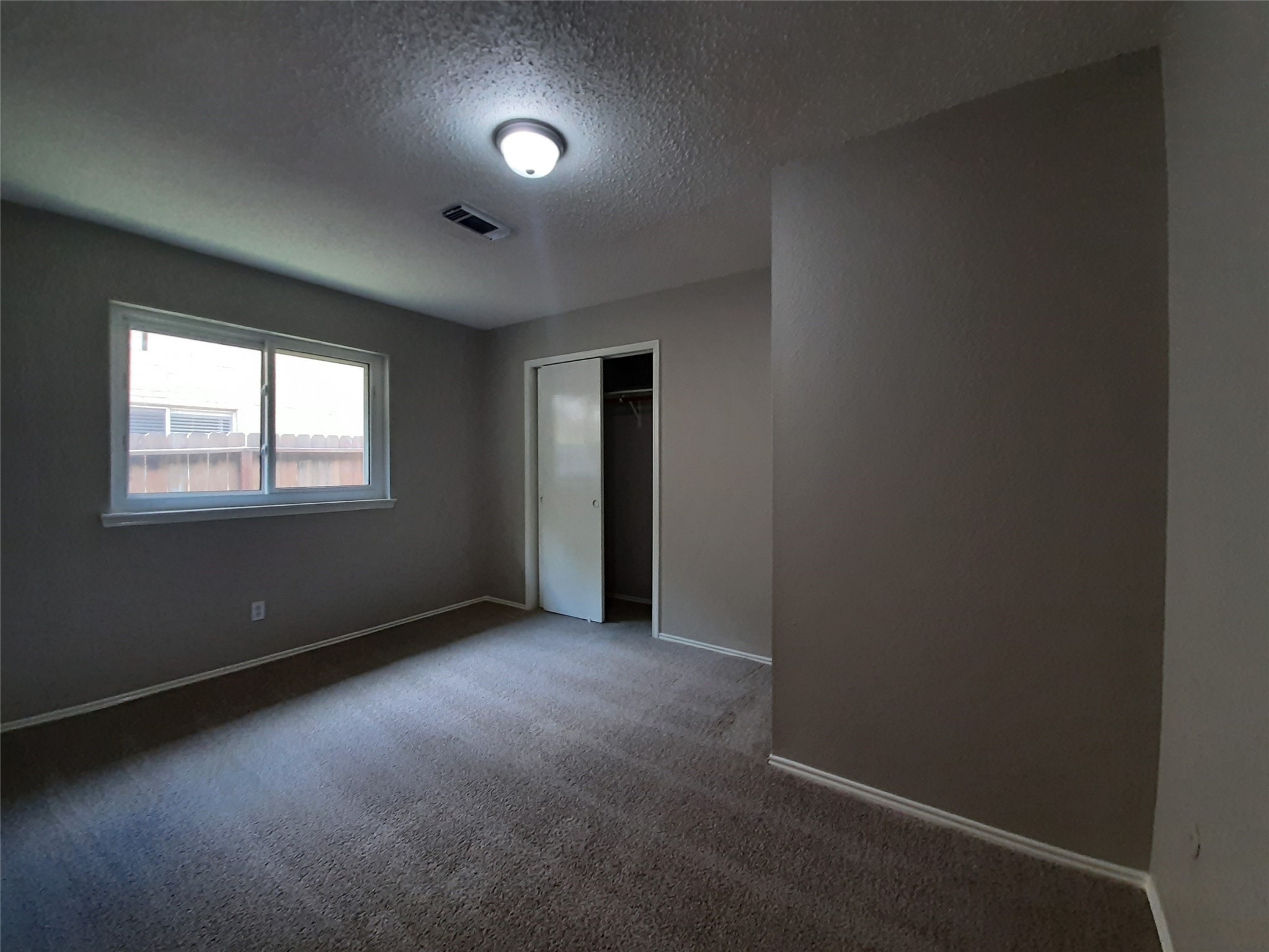 8406 Woodland Willows Drive Property Photo 28