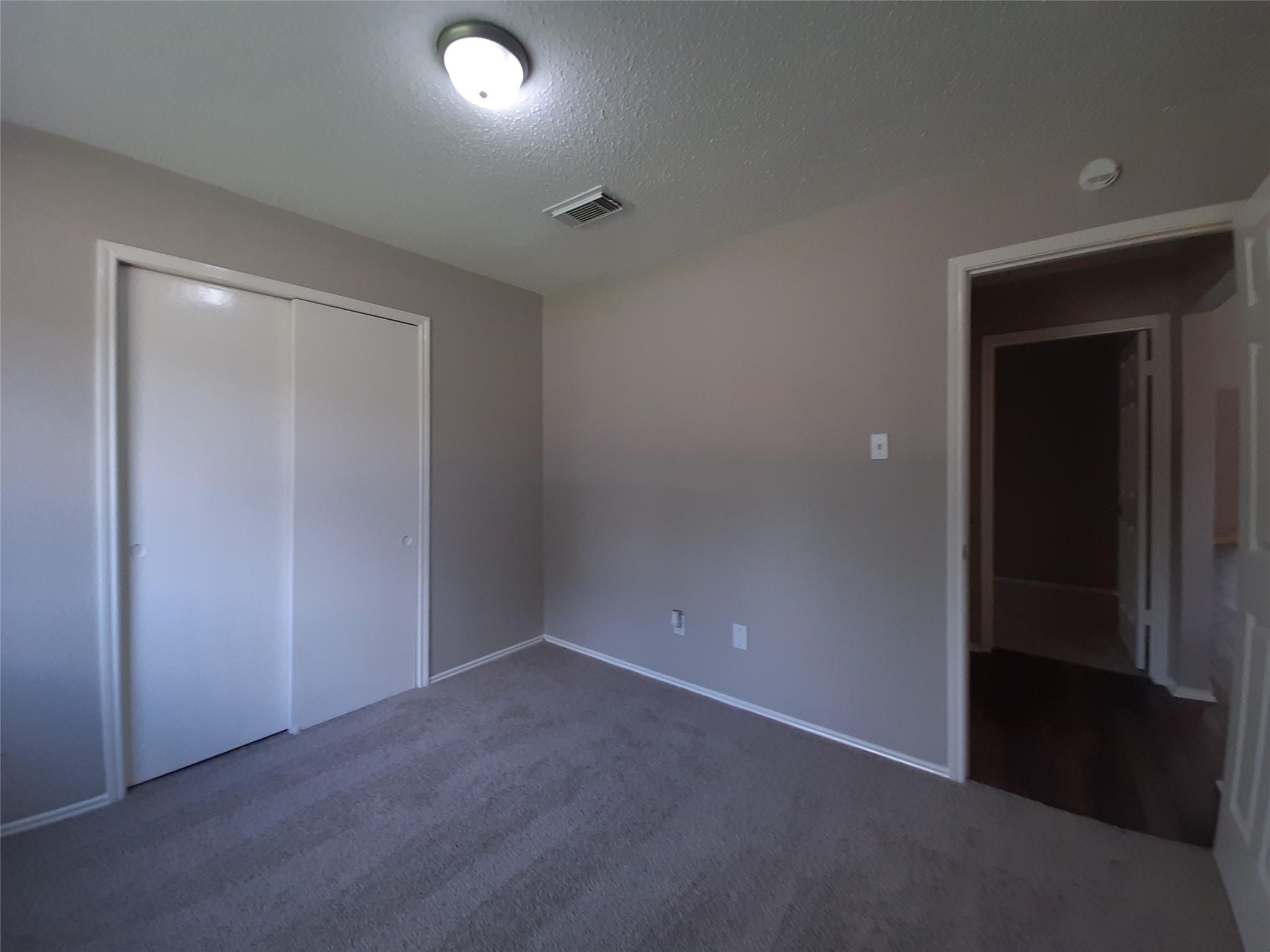 8406 Woodland Willows Drive Property Photo 33