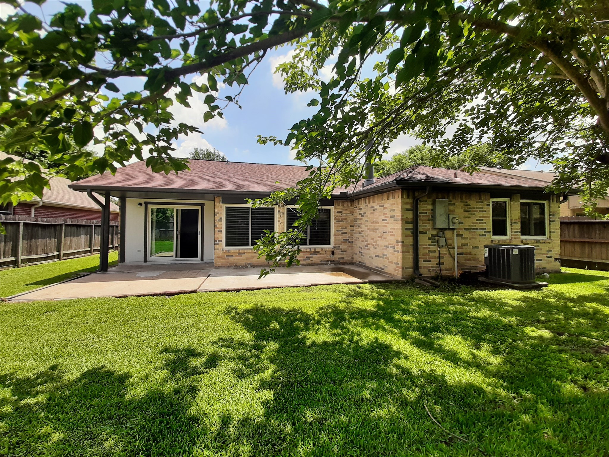 8406 Woodland Willows Drive Property Photo 37