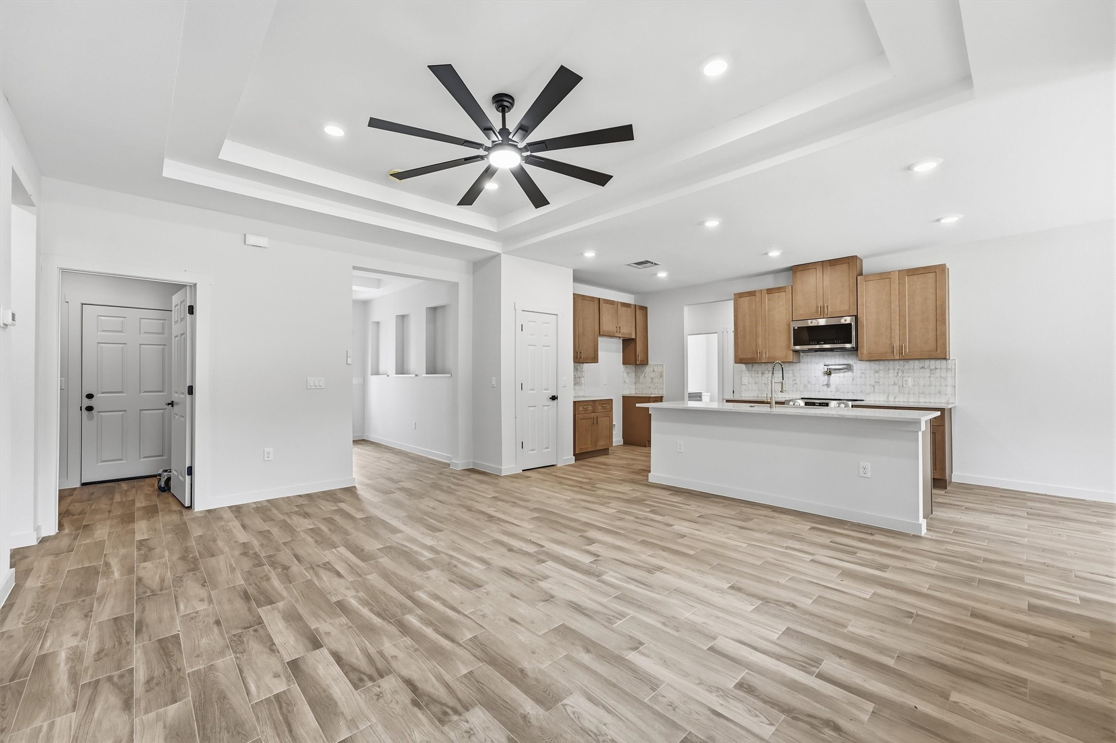 11909 Miller Circle Property Photo 8