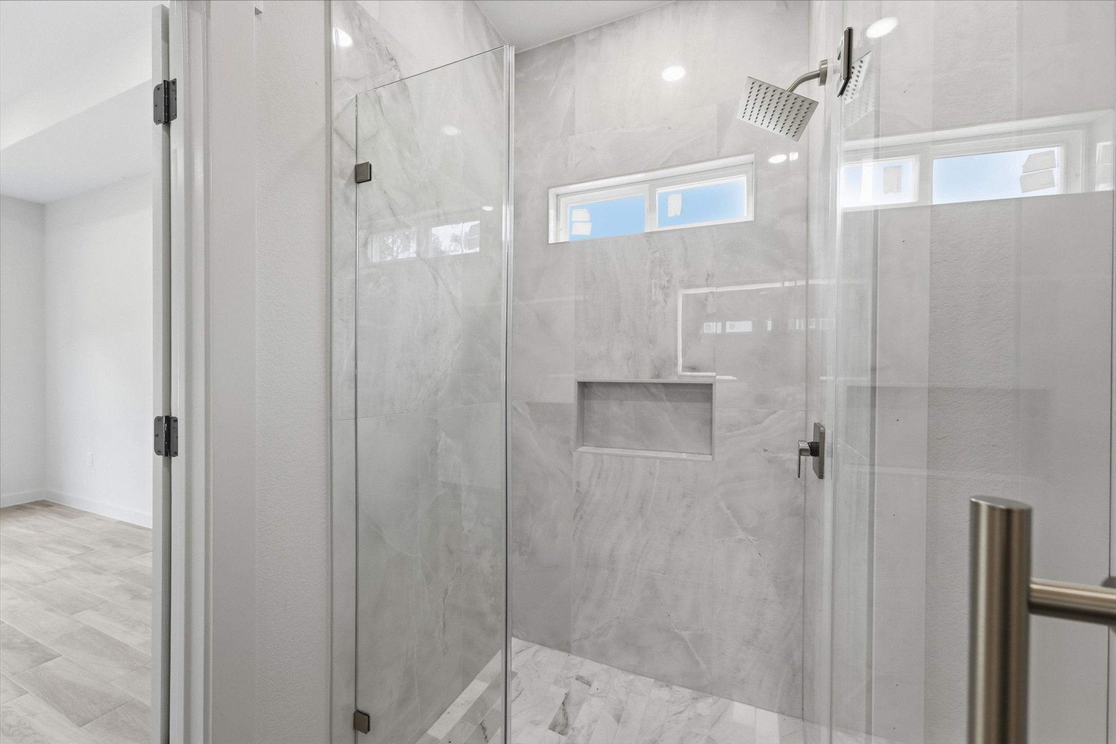 11909 Miller Circle Property Photo 17