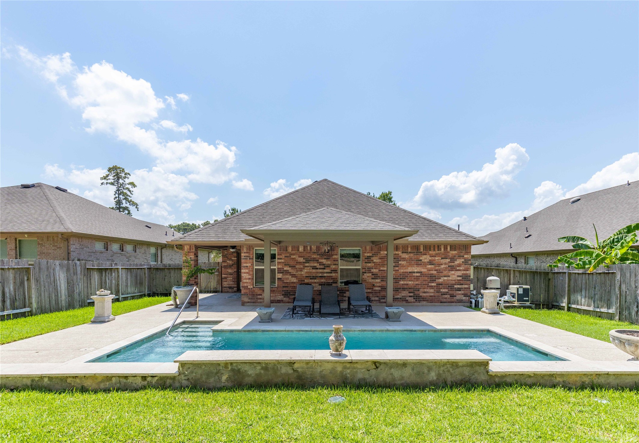 8435 Erasmus Landing Court Property Photo 4