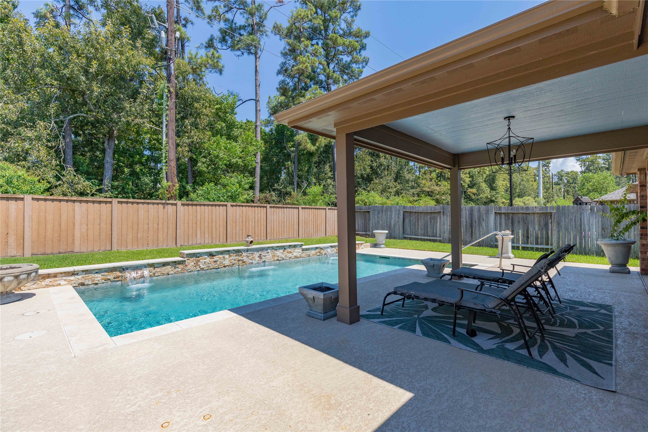 8435 Erasmus Landing Court Property Photo 6