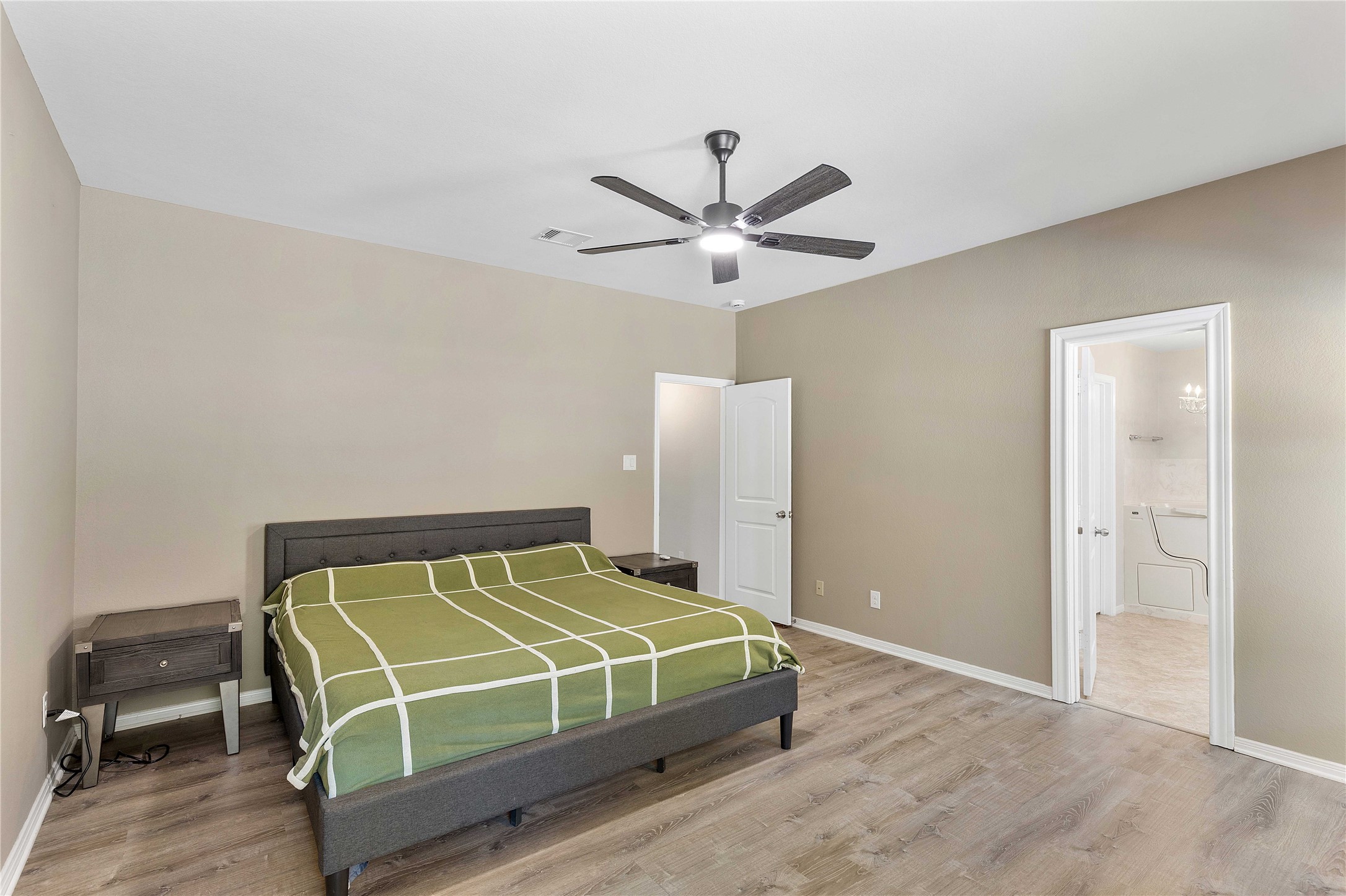 8435 Erasmus Landing Court Property Photo 33