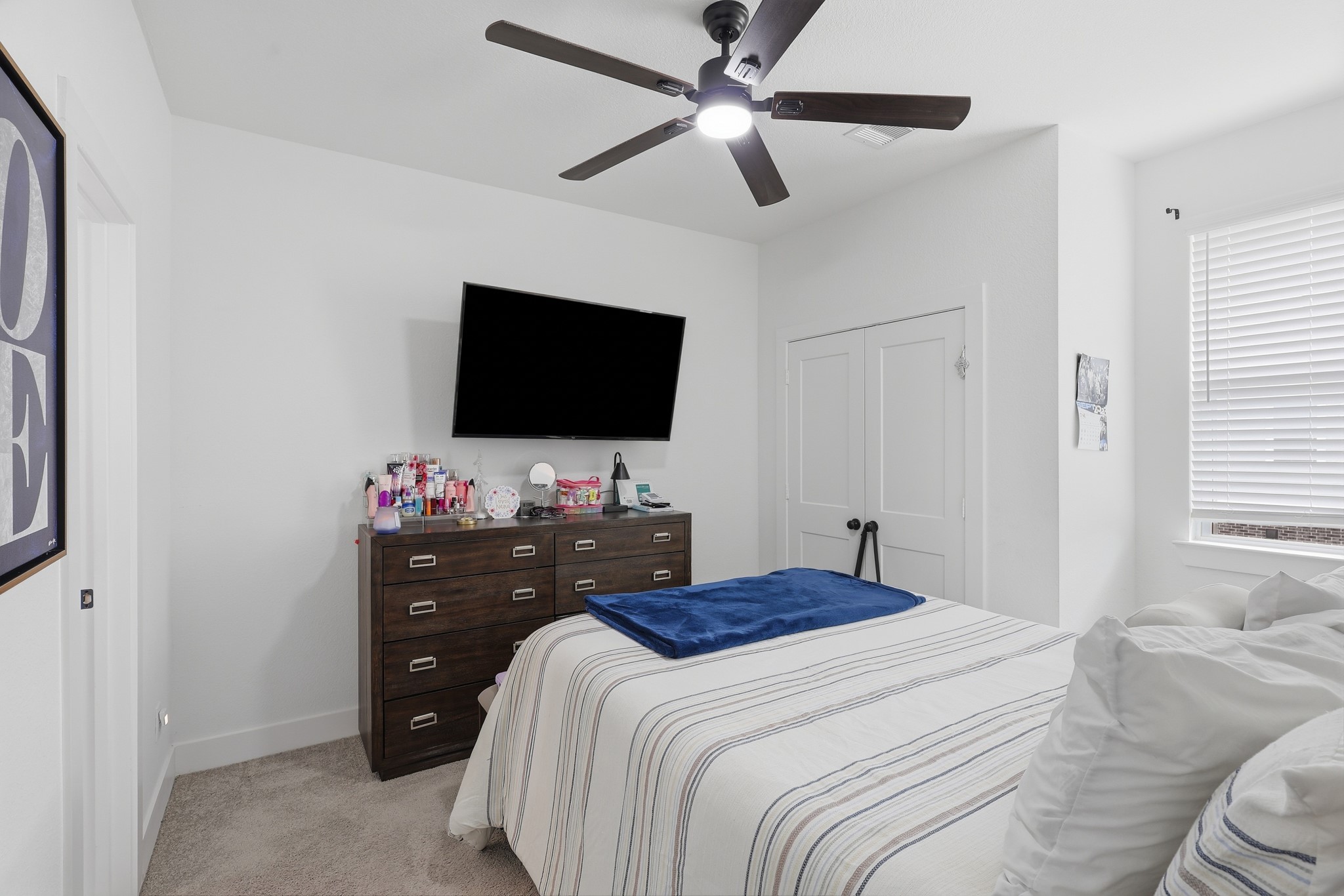 5262 Capricorn Way Property Photo 14