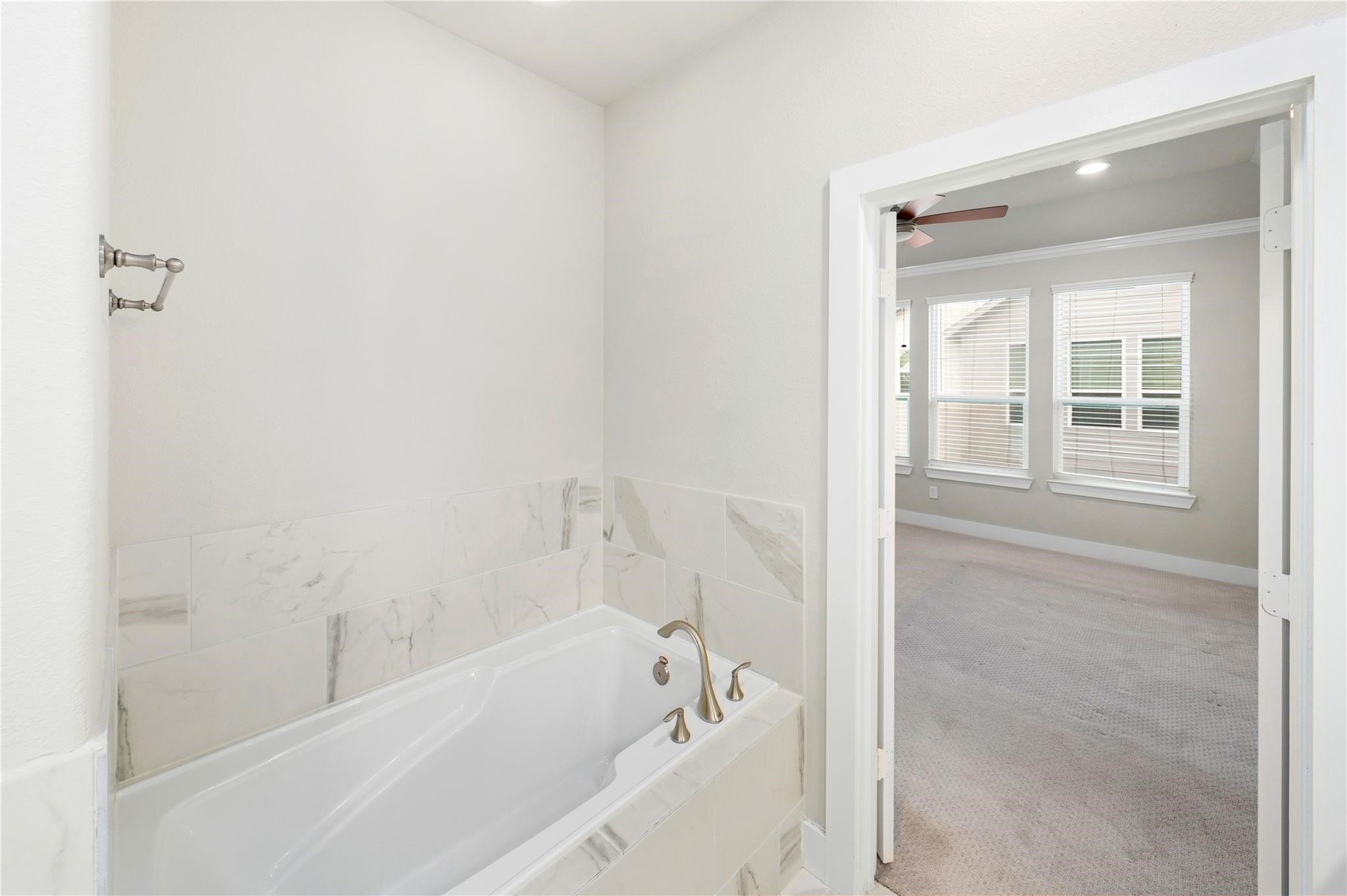 420 W 28th Street D Property Photo 22