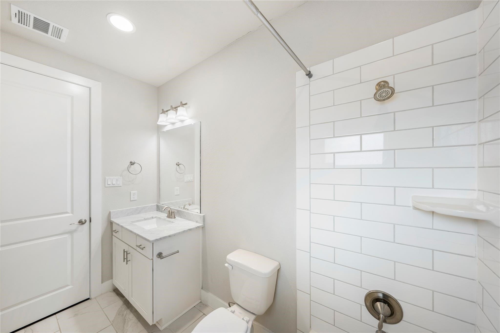 420 W 28th Street D Property Photo 30
