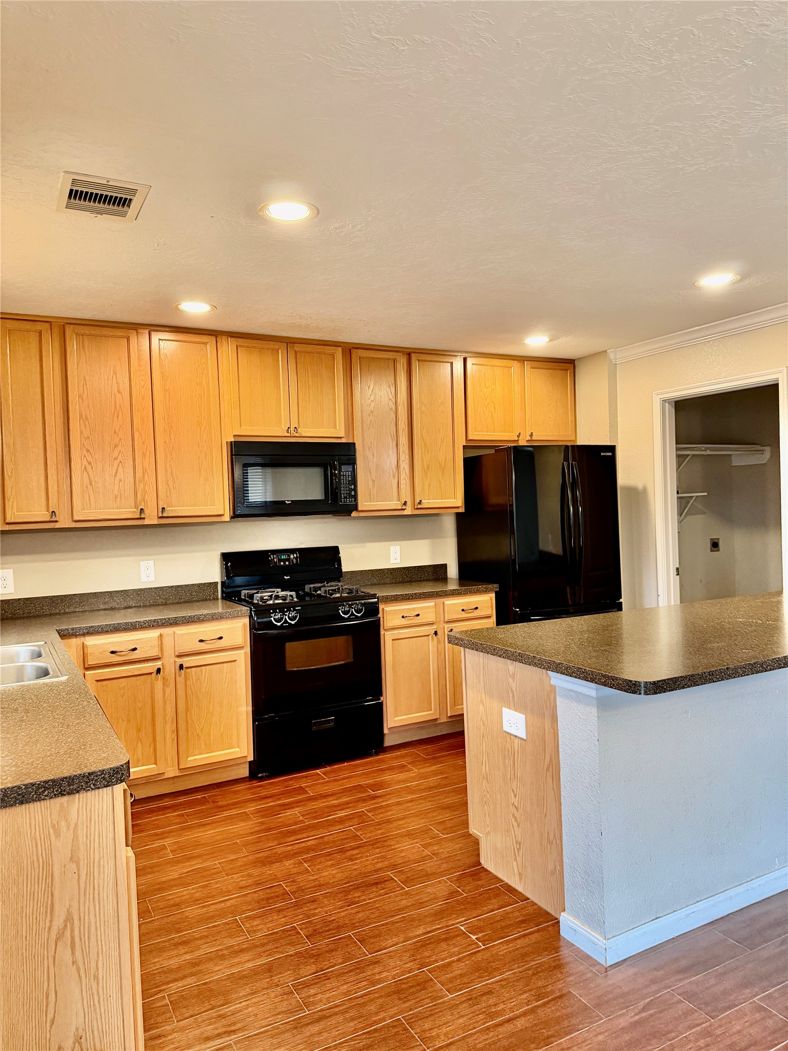 16010 Limestone Lake Drive Property Photo 12