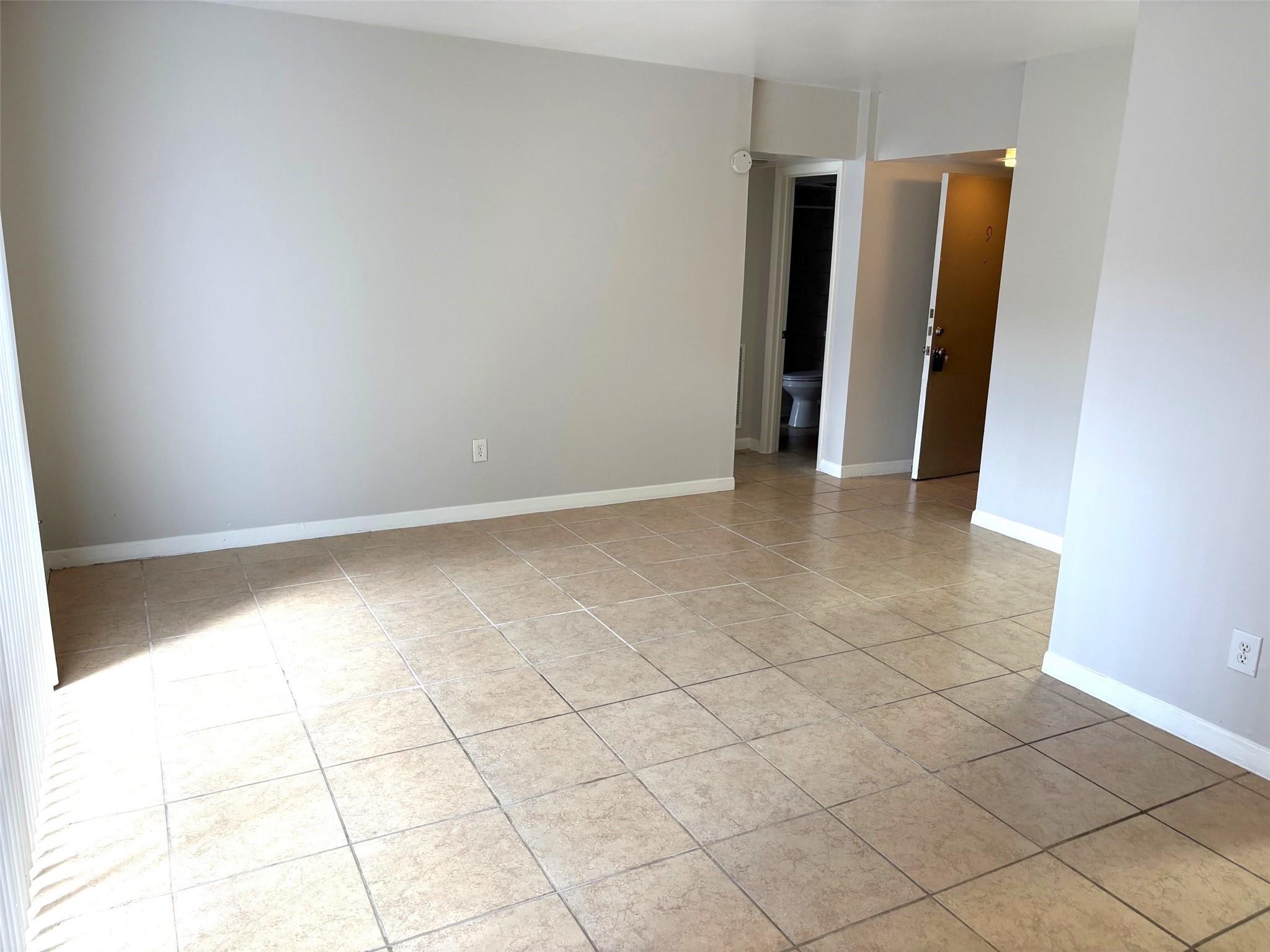 2824 Briarhurst Drive 9 Property Photo 11