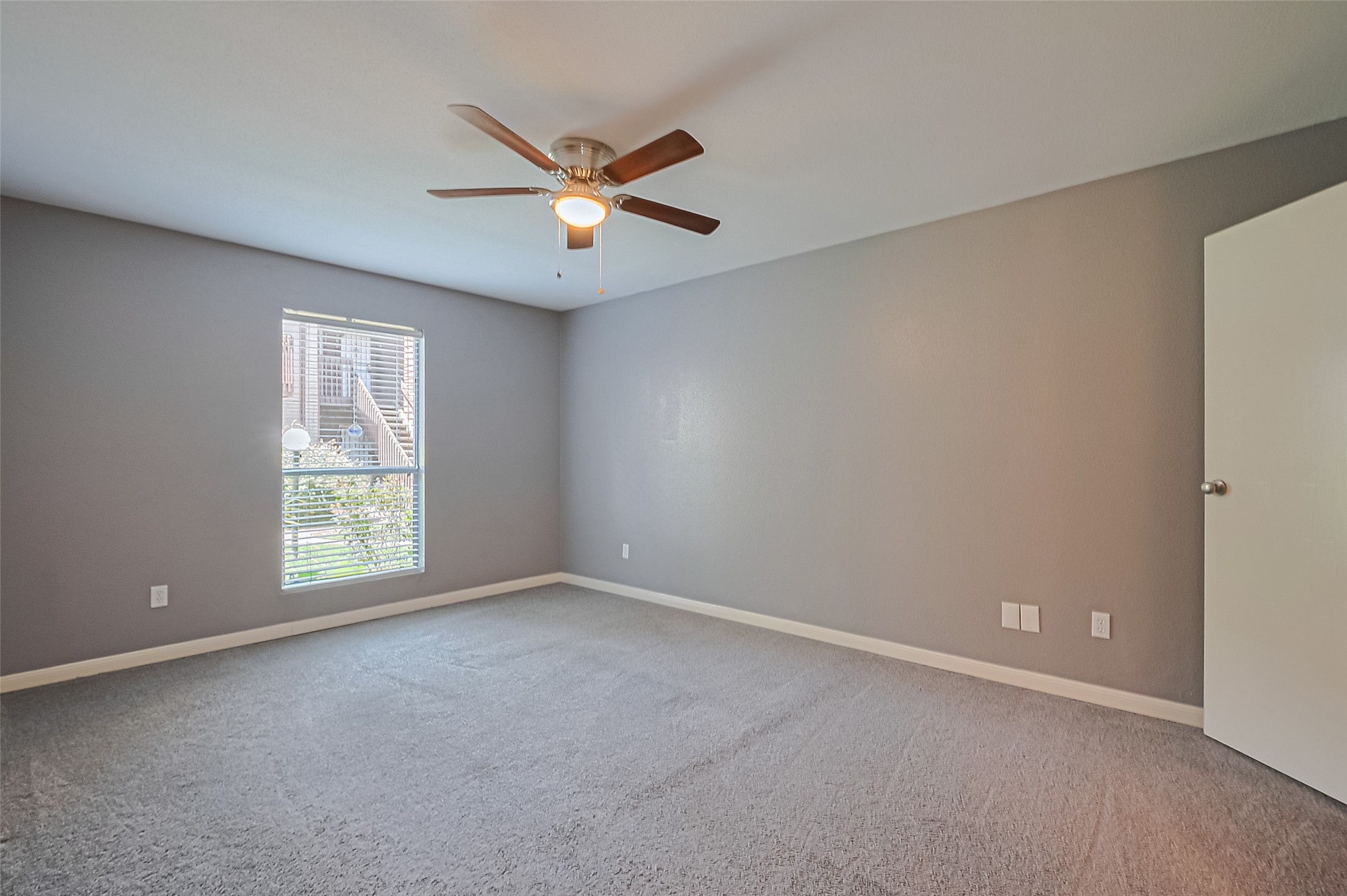 12905 Woodforest Boulevard 107 Property Photo 8