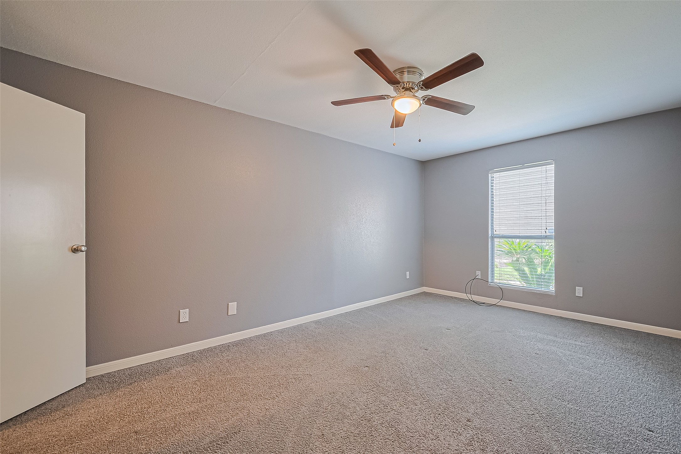 12905 Woodforest Boulevard 107 Property Photo 15