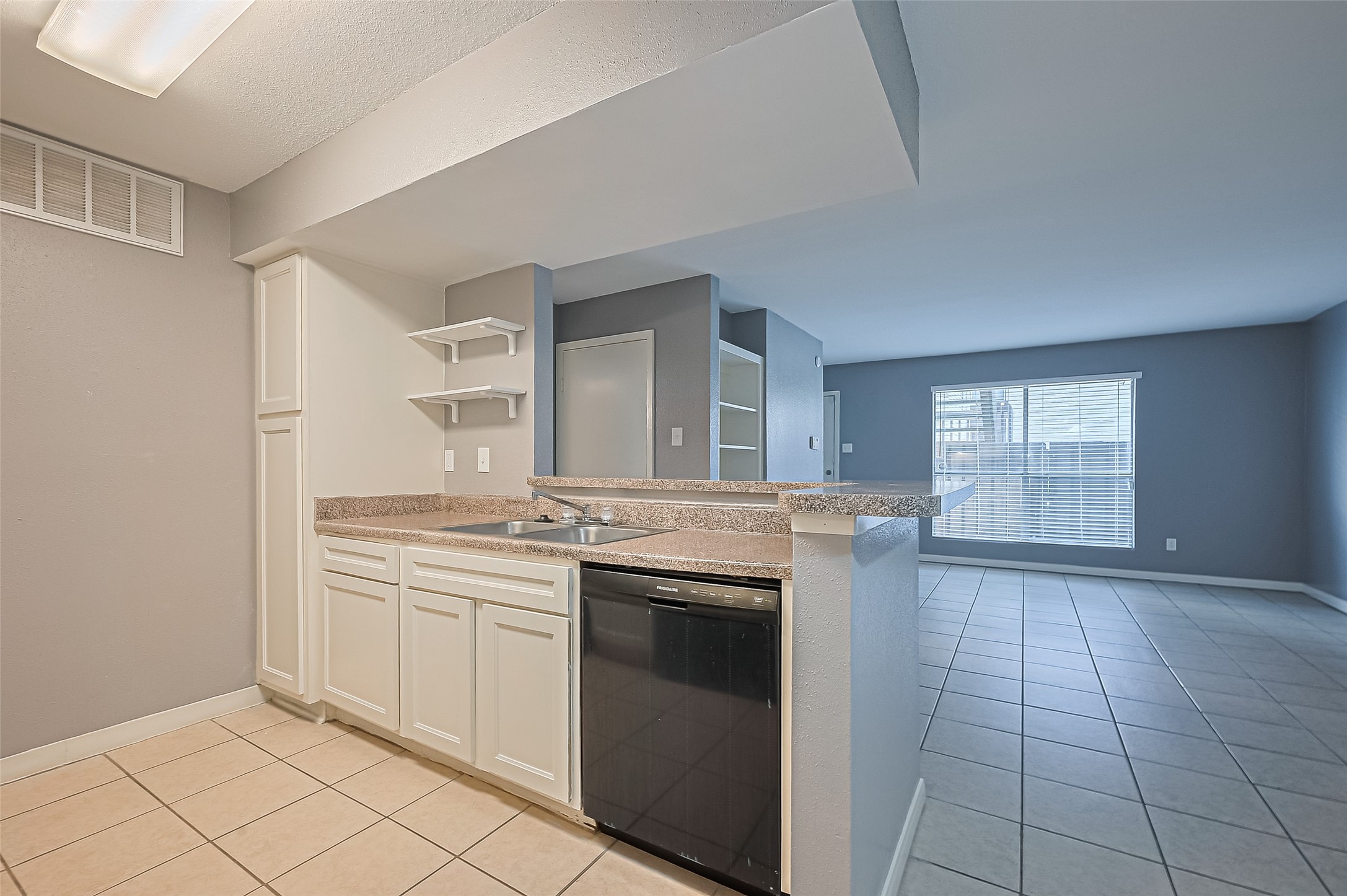 12905 Woodforest Boulevard 107 Property Photo 26