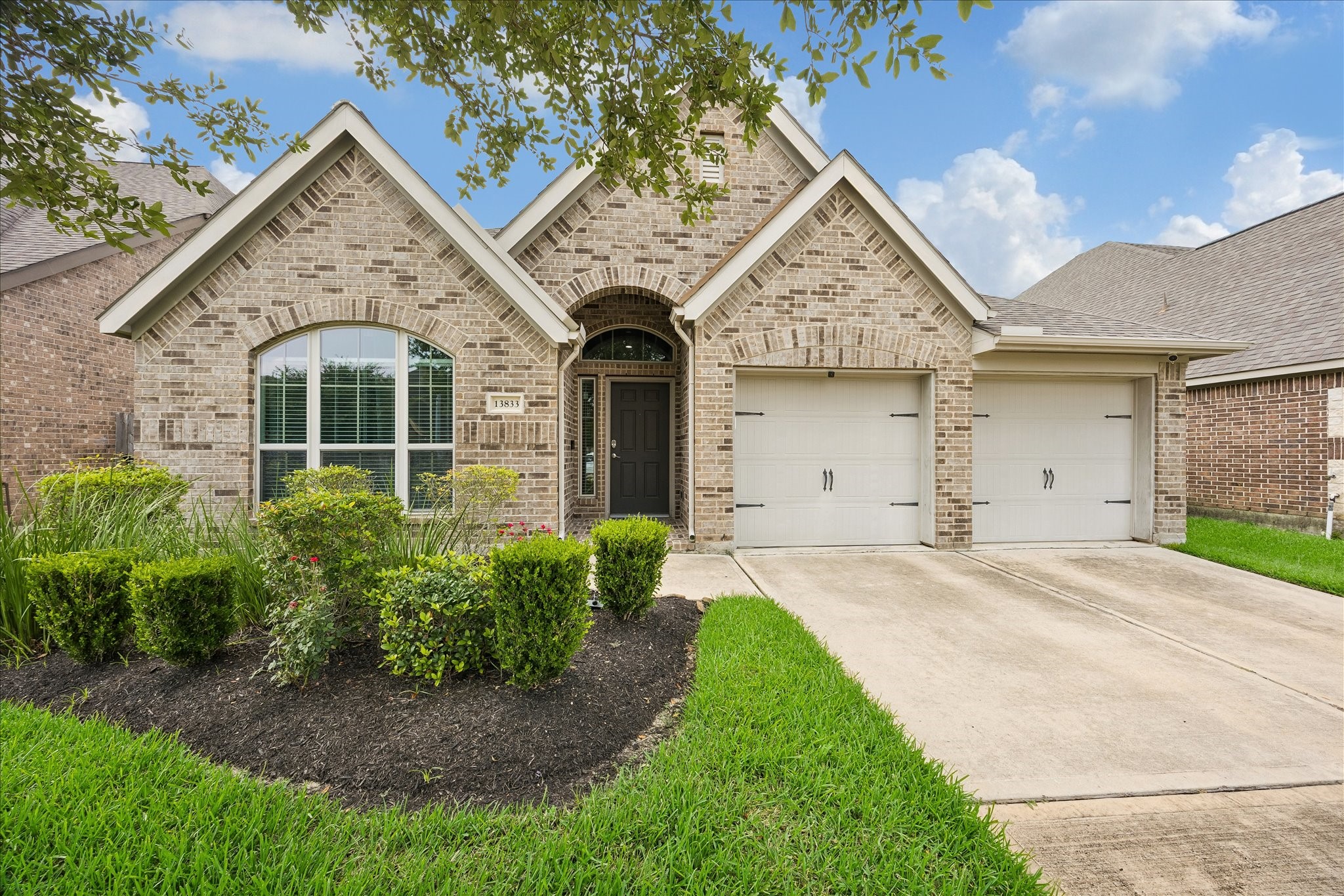13833 Arbor Meadows Lane Property Photo 1