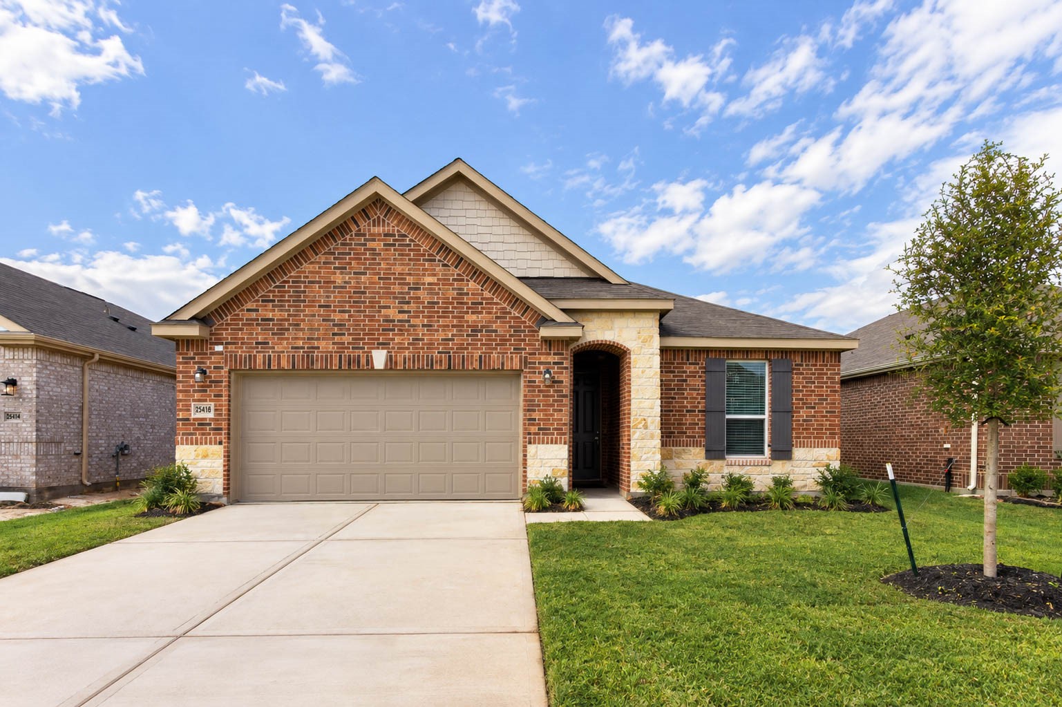25418 Saguaro Ridge Drive Property Photo 1