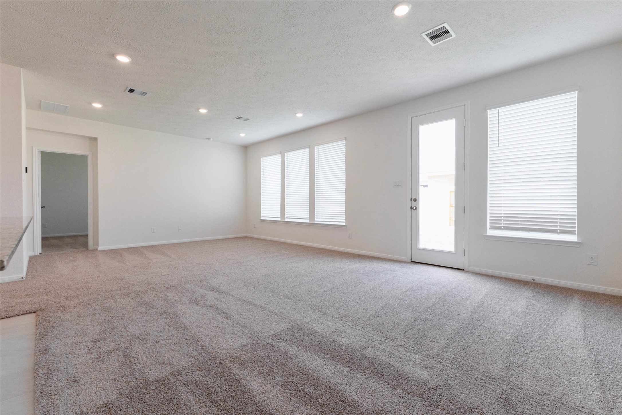 25418 Saguaro Ridge Drive Property Photo 5