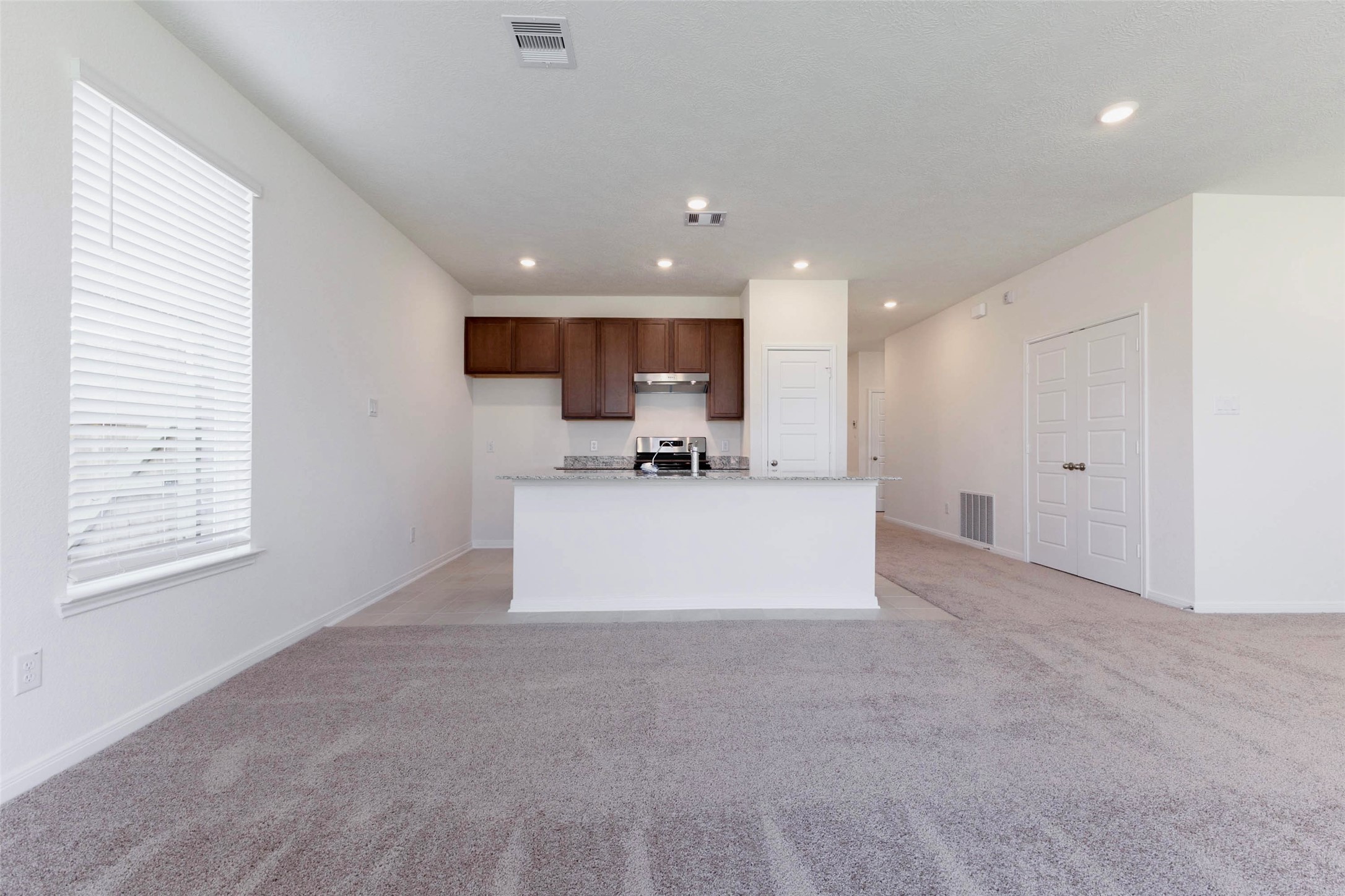 25418 Saguaro Ridge Drive Property Photo 7