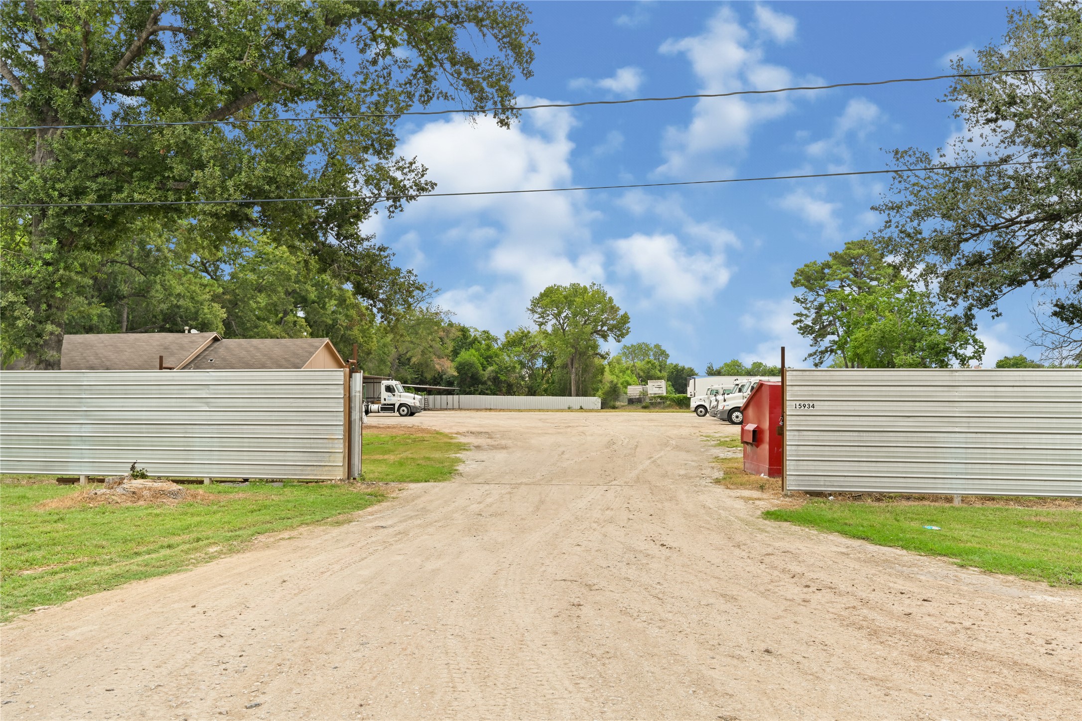 15934 Estella Lane Property Photo 3