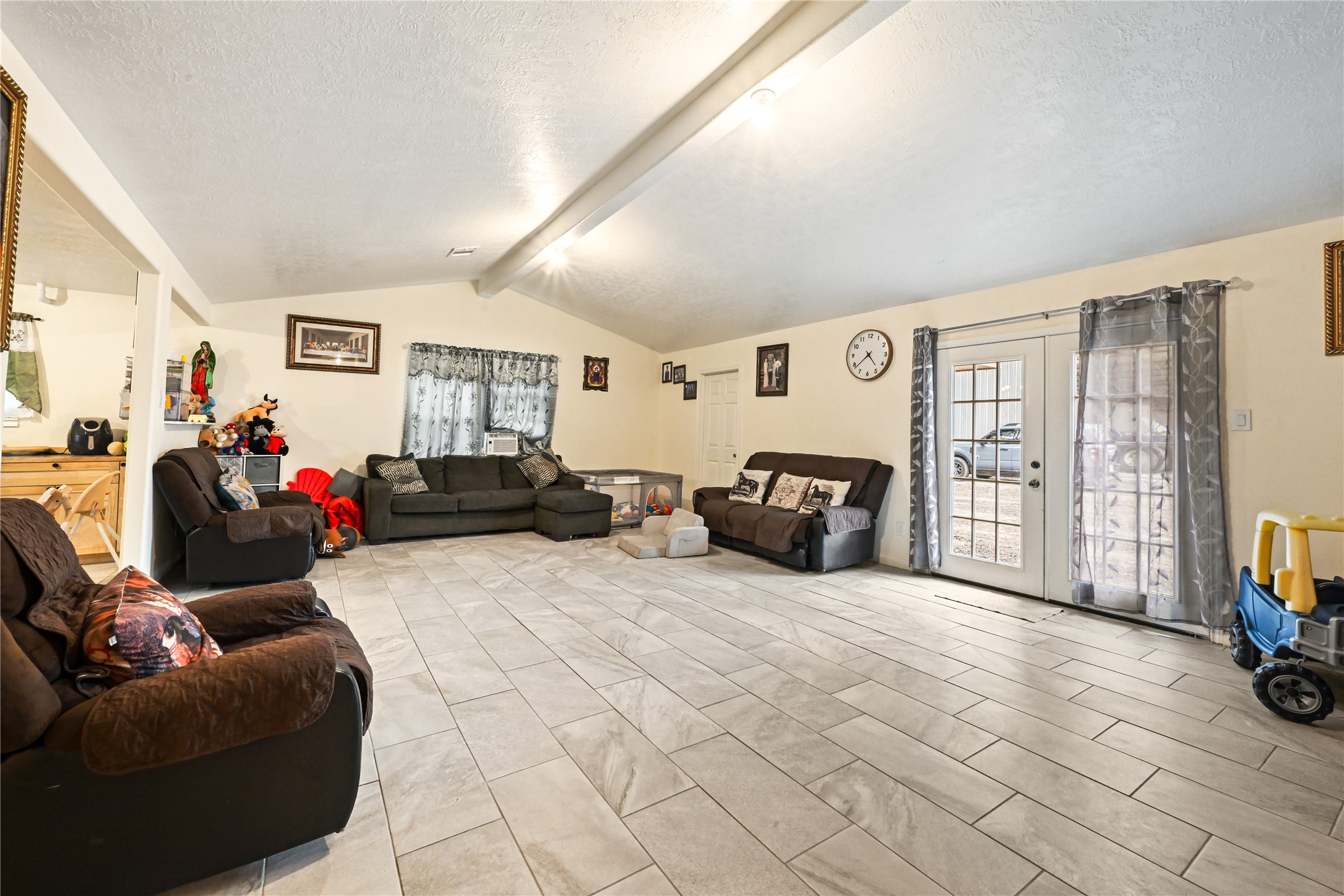 15934 Estella Lane Property Photo 10
