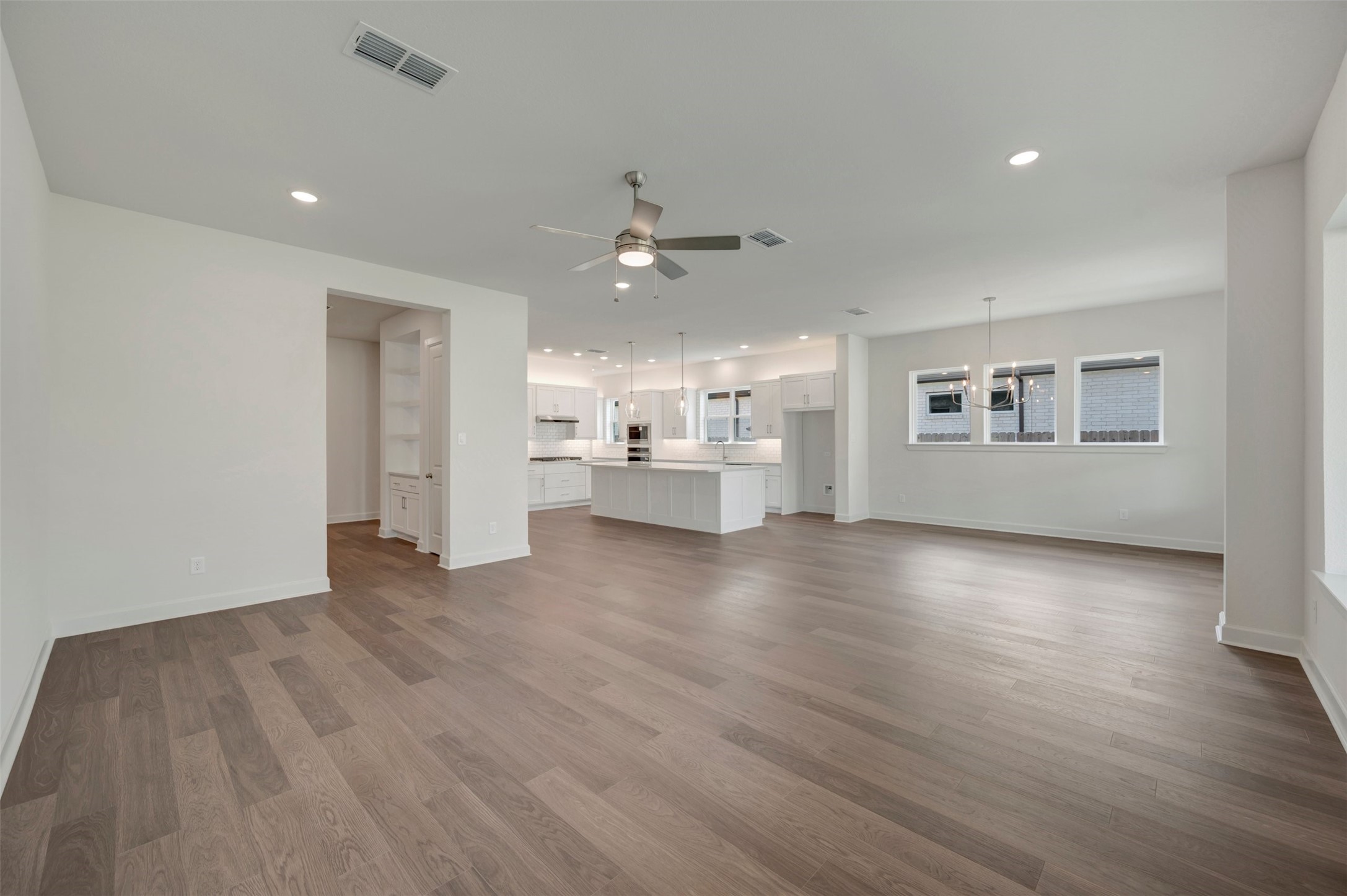 15829 Moran Meadow Street Property Photo 37