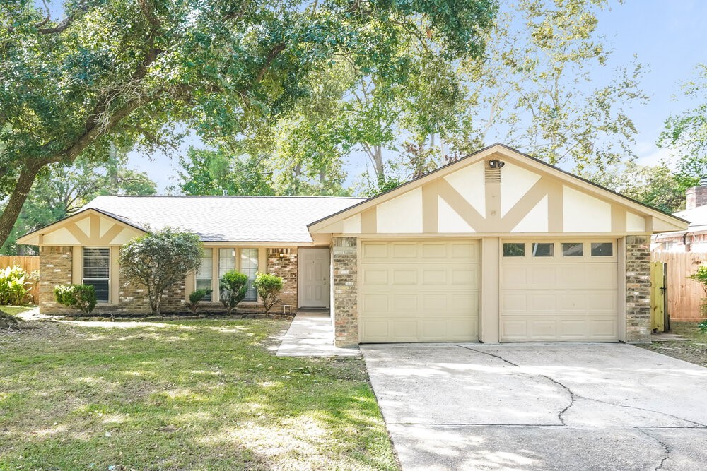 23331 Bayleaf Drive Property Photo 1