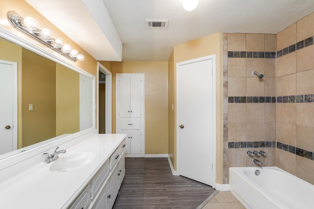 23331 Bayleaf Drive Property Photo 11