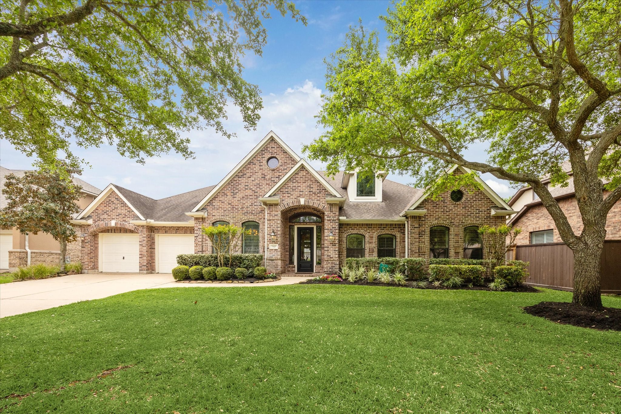 7327 Starry Night Property Photo