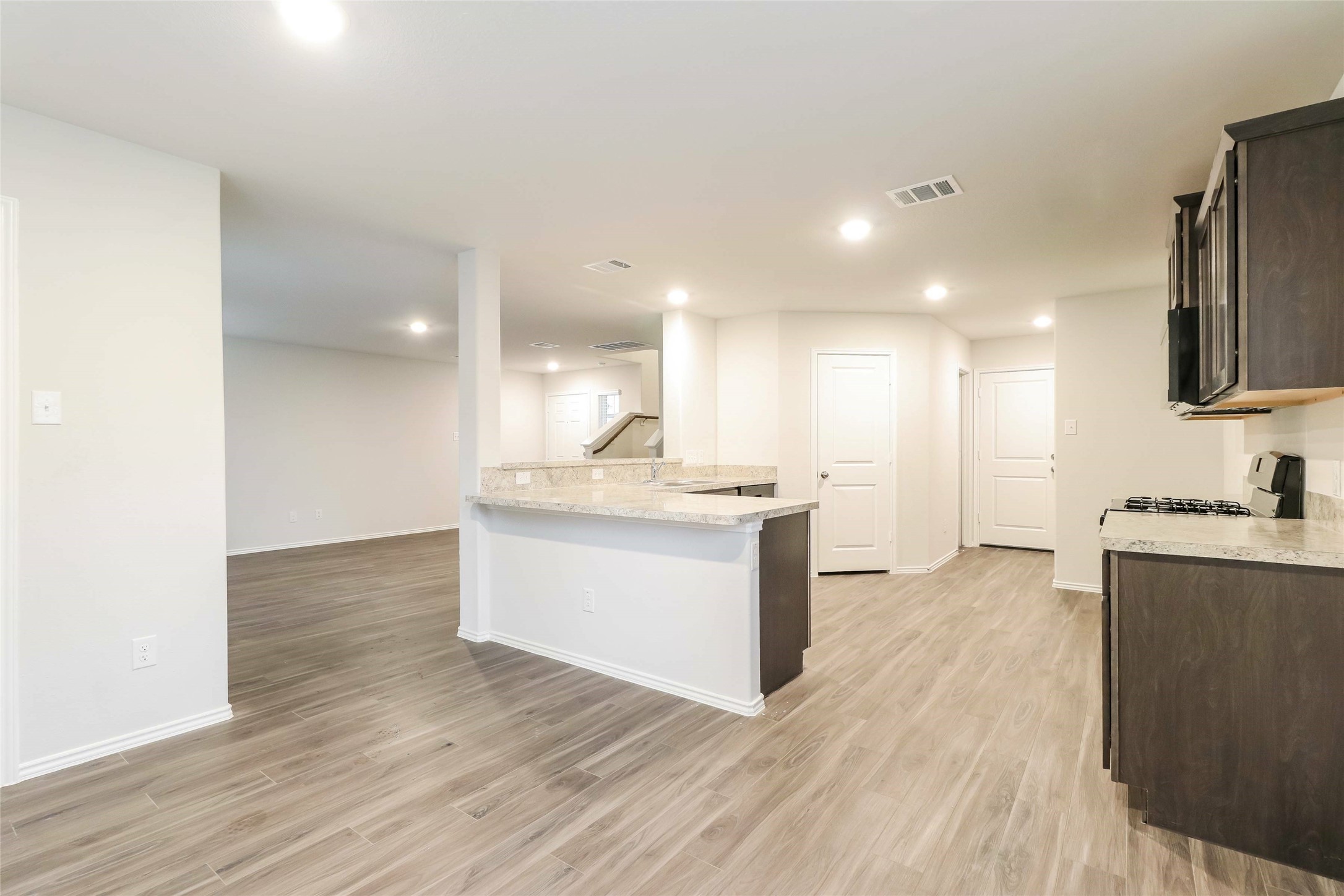 2538 Grayling Drive Property Photo 3