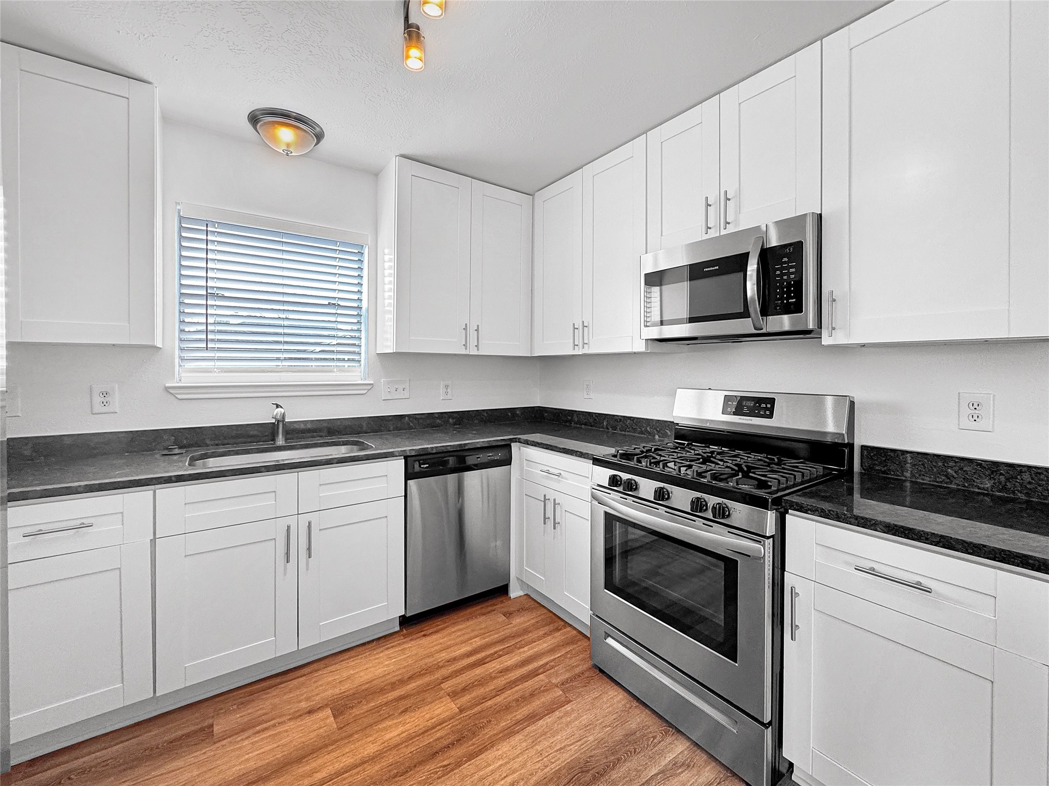 5414 Flax Bourton Street Property Photo 7