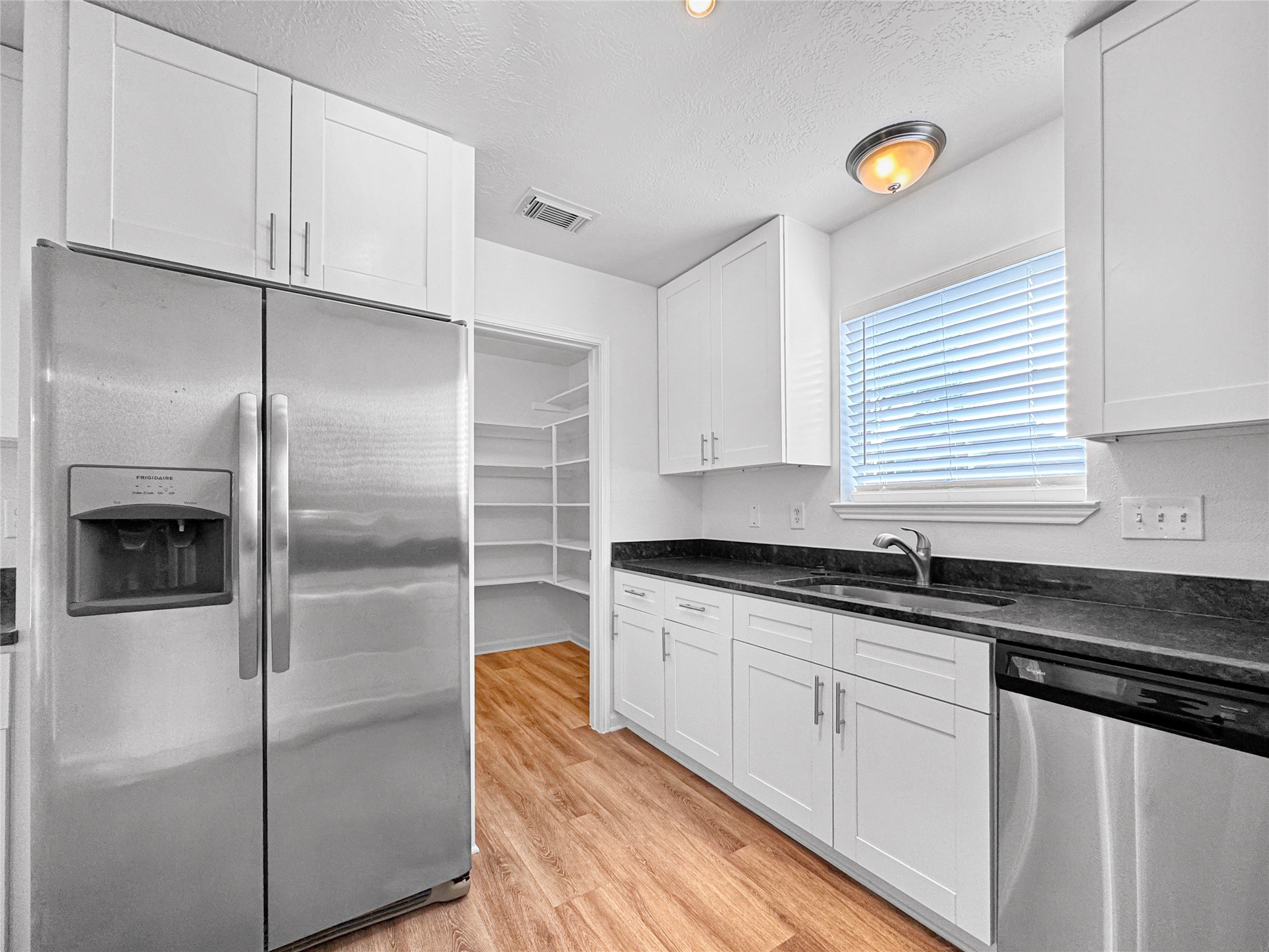 5414 Flax Bourton Street Property Photo 8