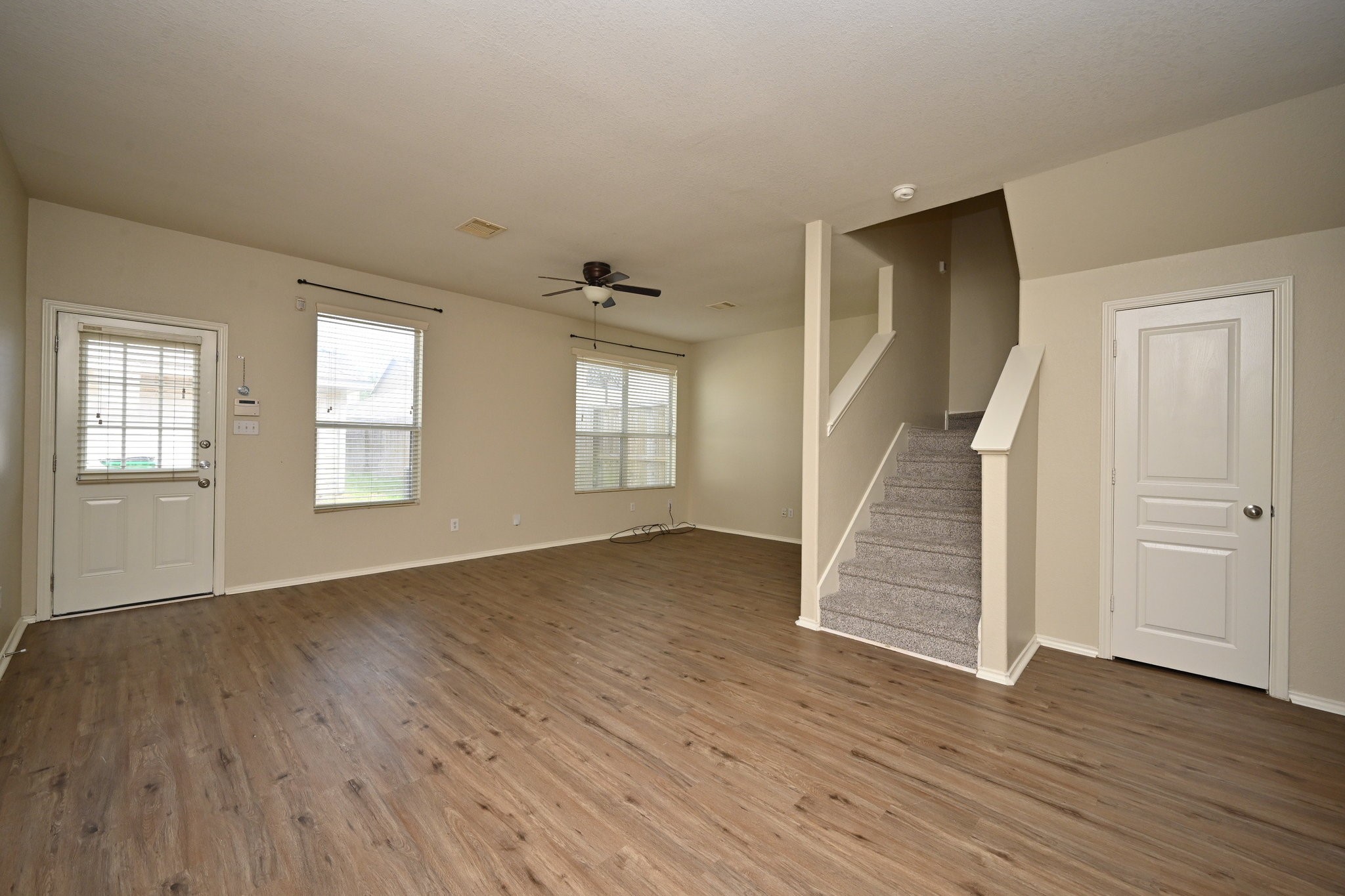 16806 Mammoth Springs Drive Property Photo 9
