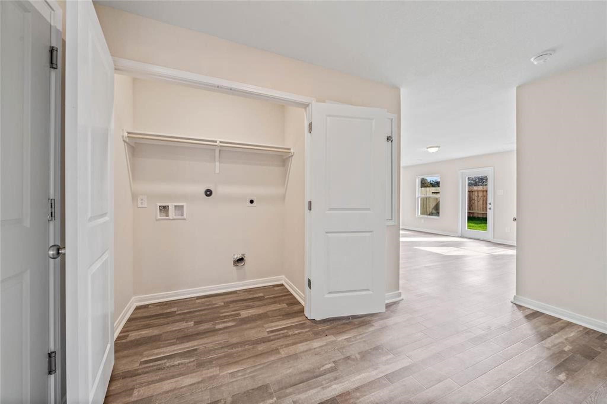 15528 Briar Forest Drive Property Photo 3