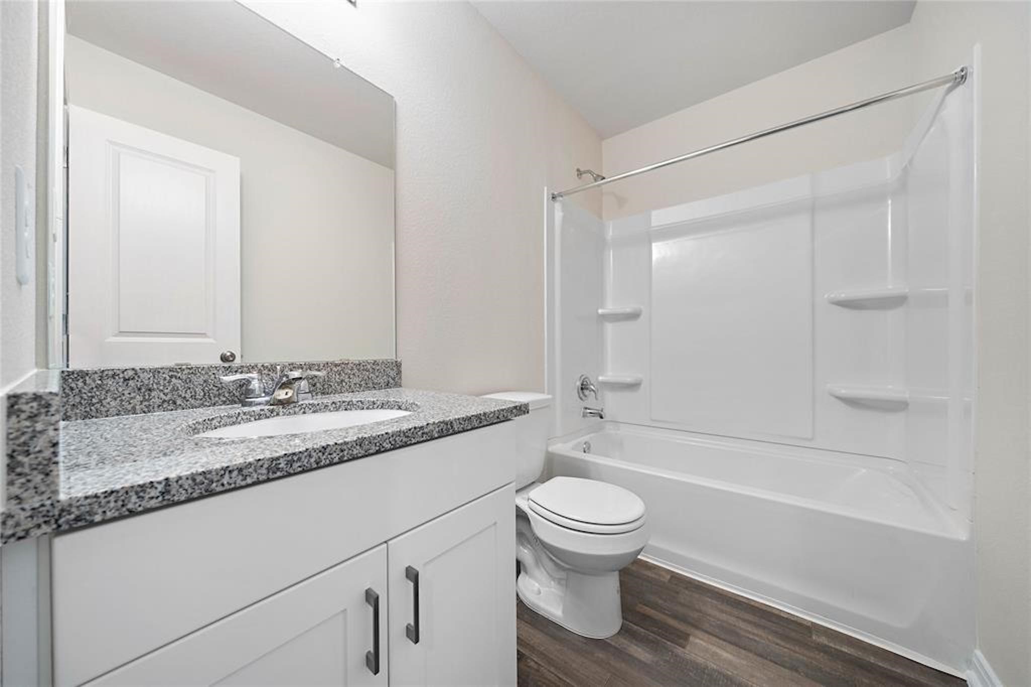 15528 Briar Forest Drive Property Photo 4