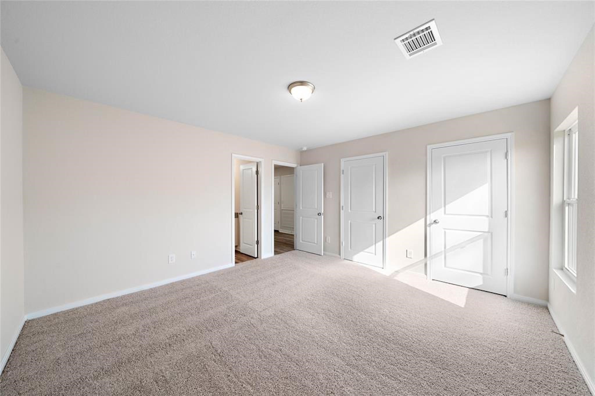 15528 Briar Forest Drive Property Photo 8
