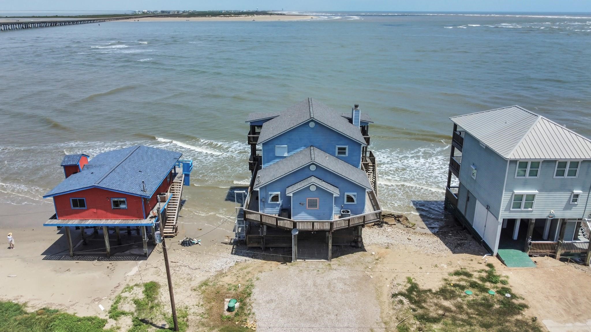 13134 Gulf Beach Drive Property Photo 11