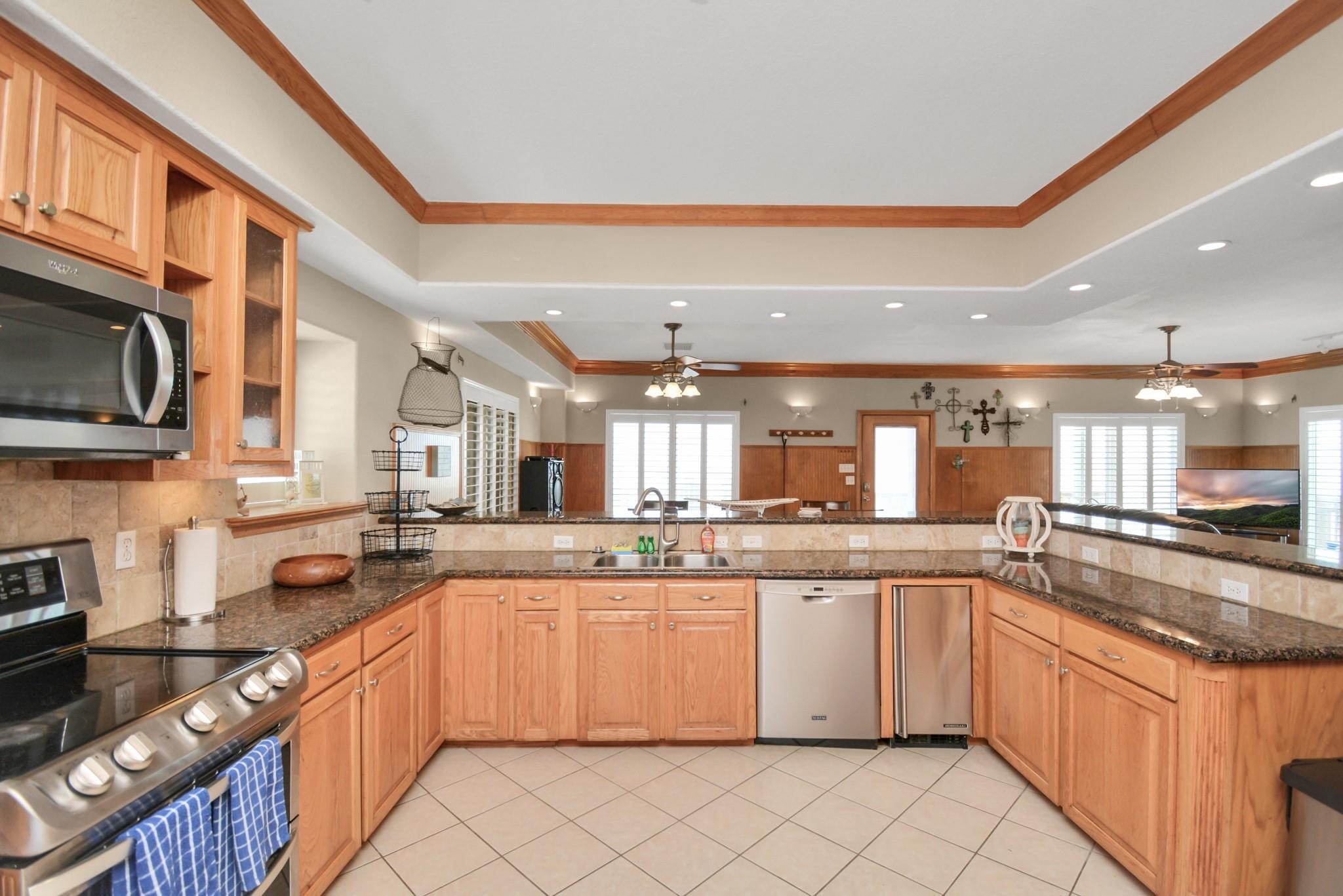 13134 Gulf Beach Drive Property Photo 18