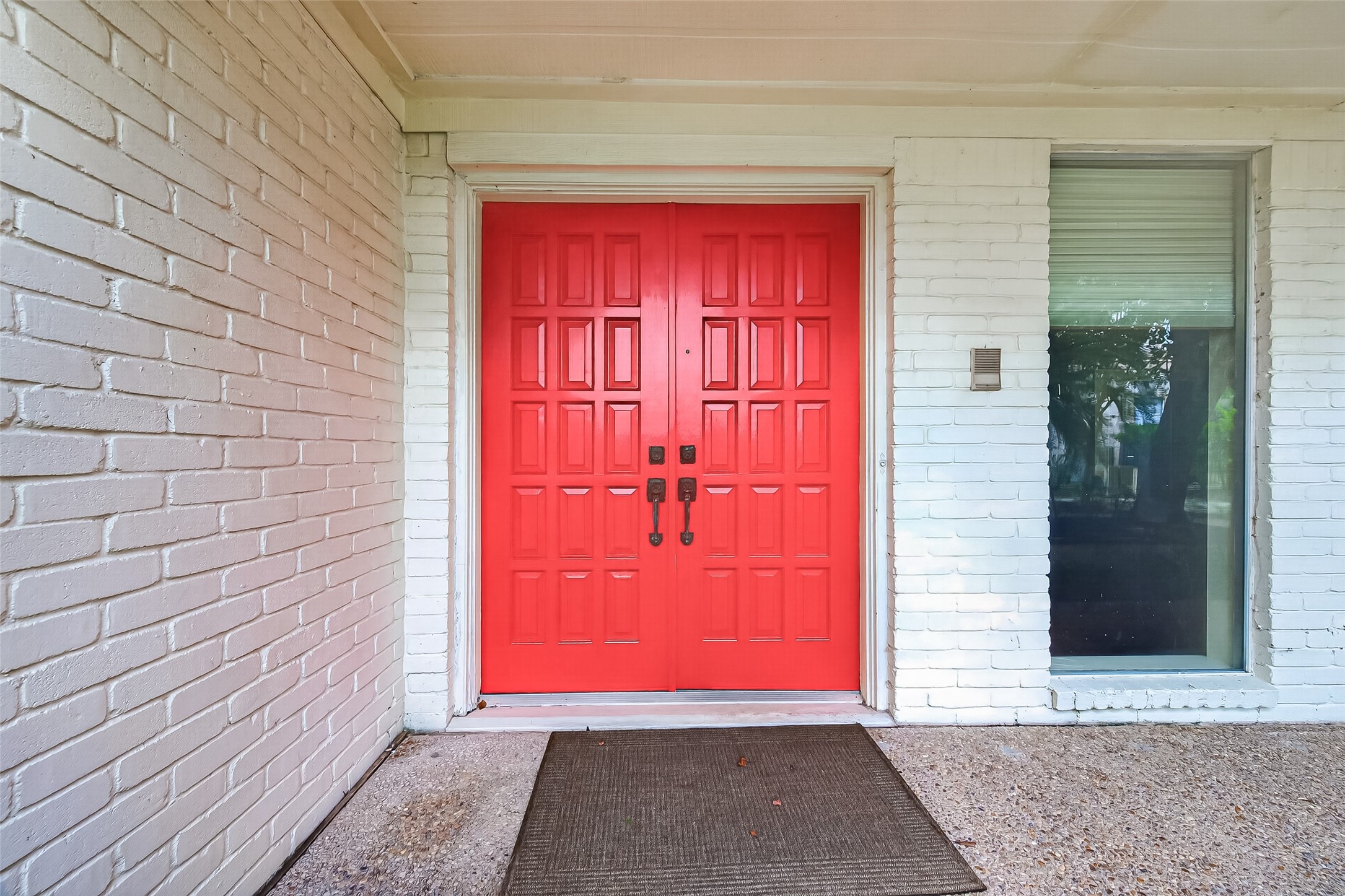 2714 Fairway Drive Property Photo 4