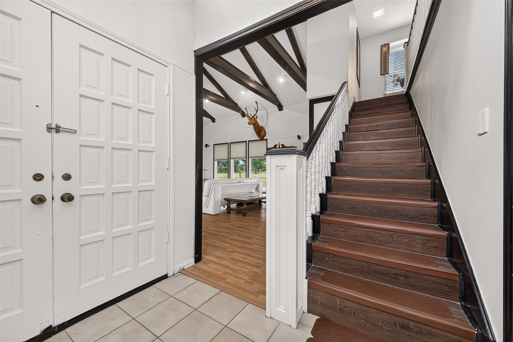 2714 Fairway Drive Property Photo 6