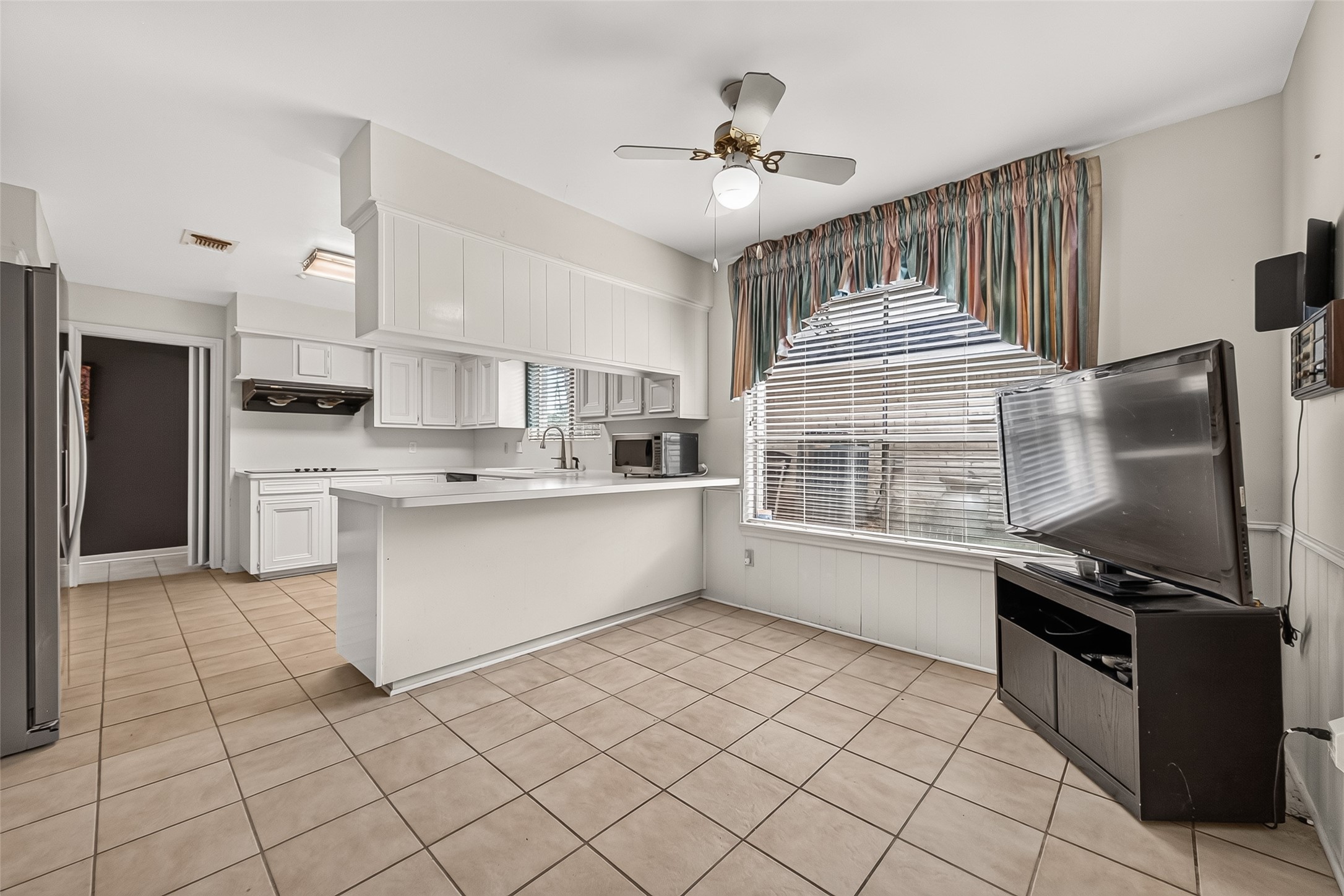 2714 Fairway Drive Property Photo 11