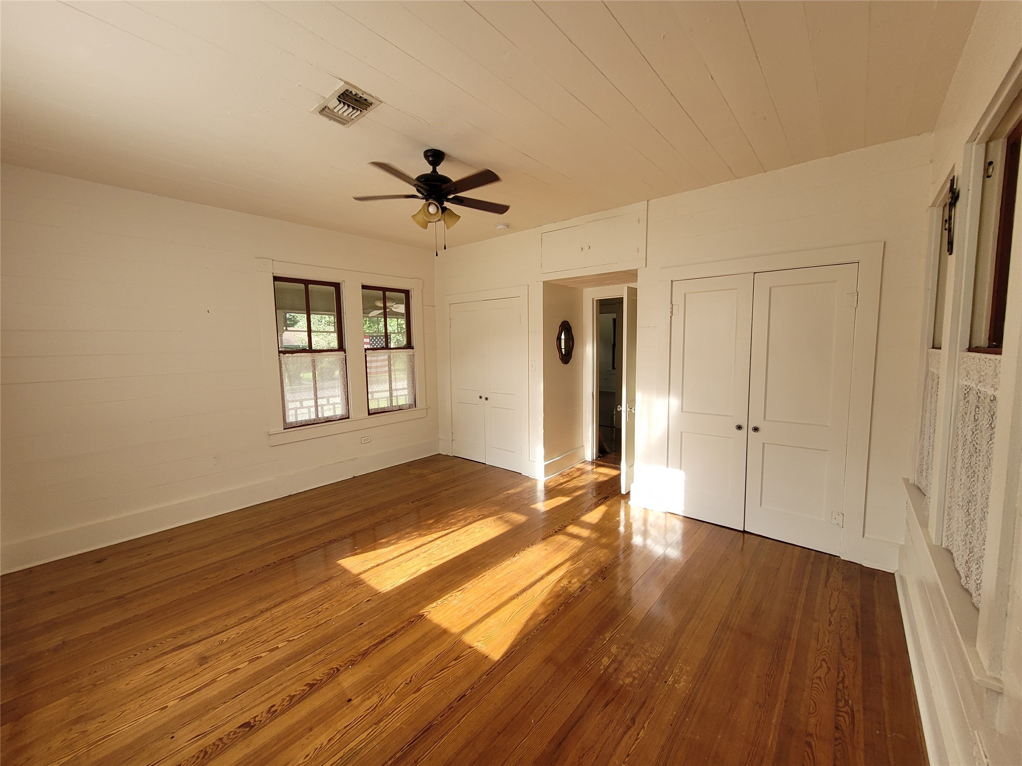 105 E Germania Street Property Photo 6