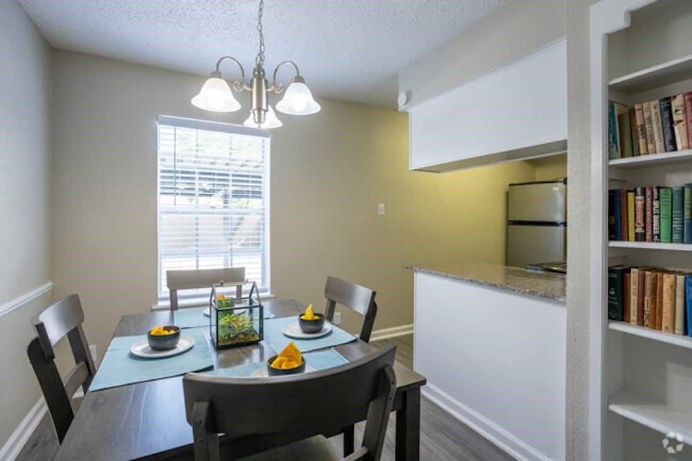 6505 Westheimer Road 261 Property Photo 11