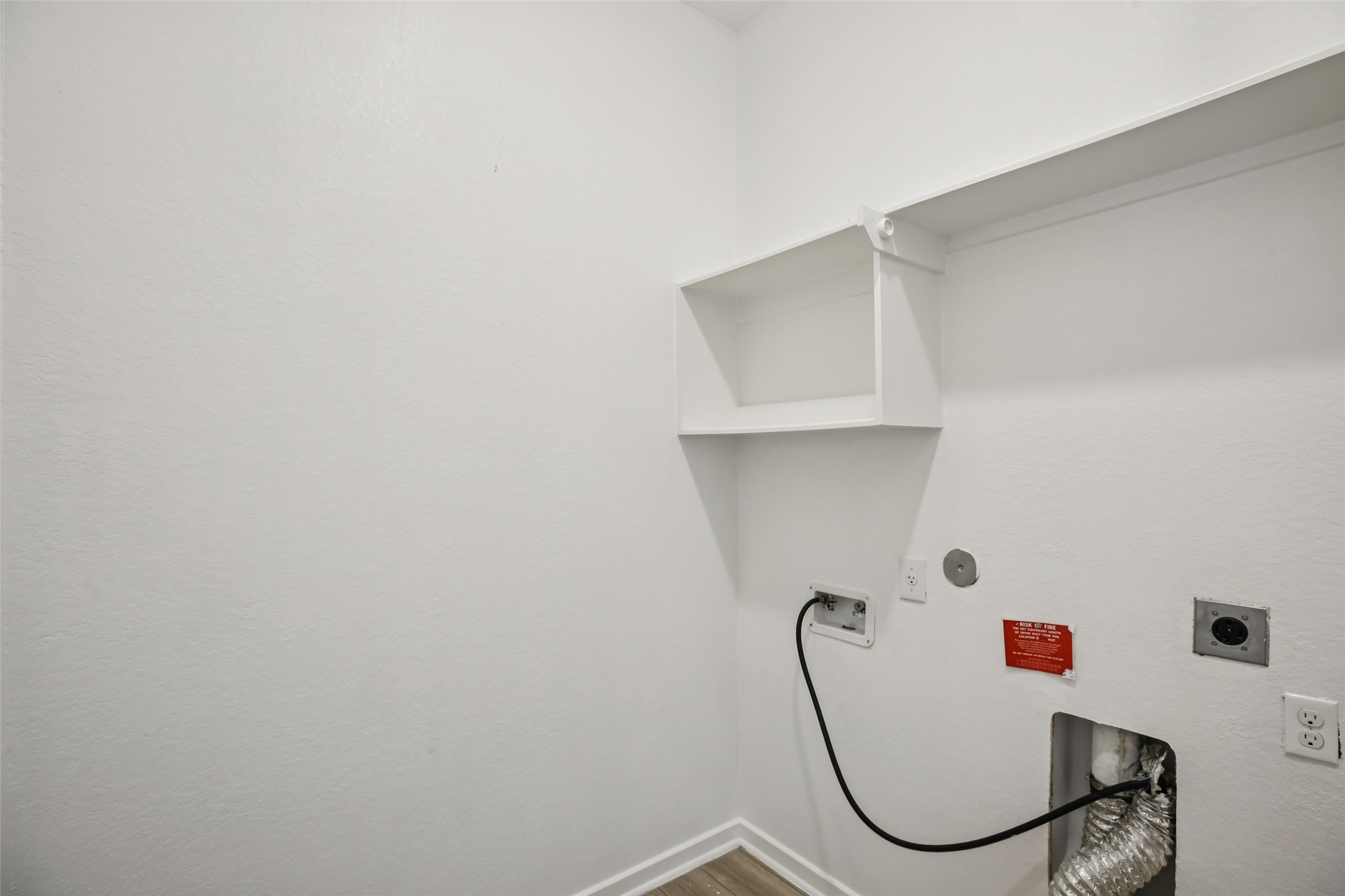 6015 Bridle Gate Trail Property Photo 9