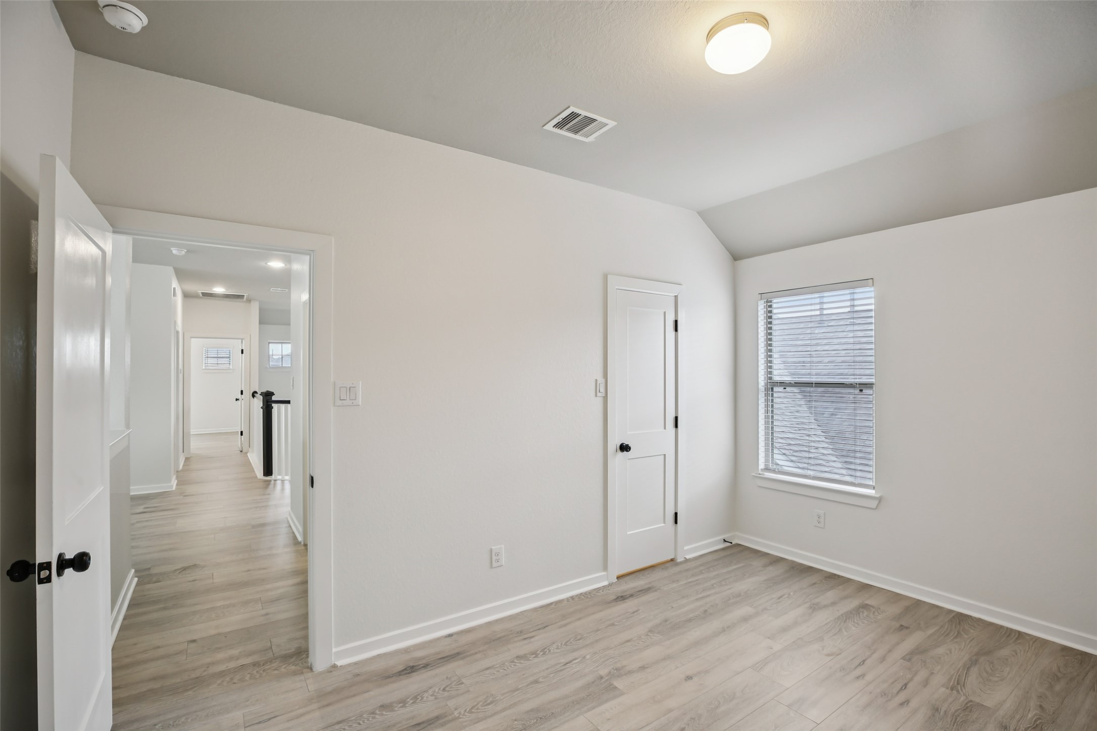 6015 Bridle Gate Trail Property Photo 19