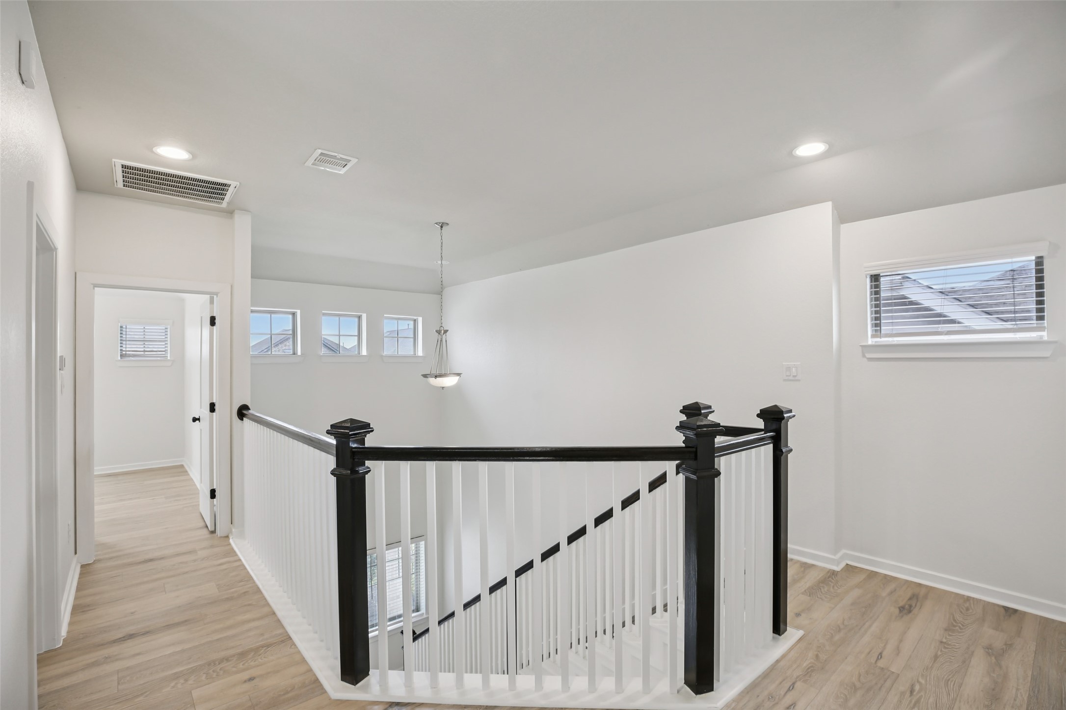 6015 Bridle Gate Trail Property Photo 21