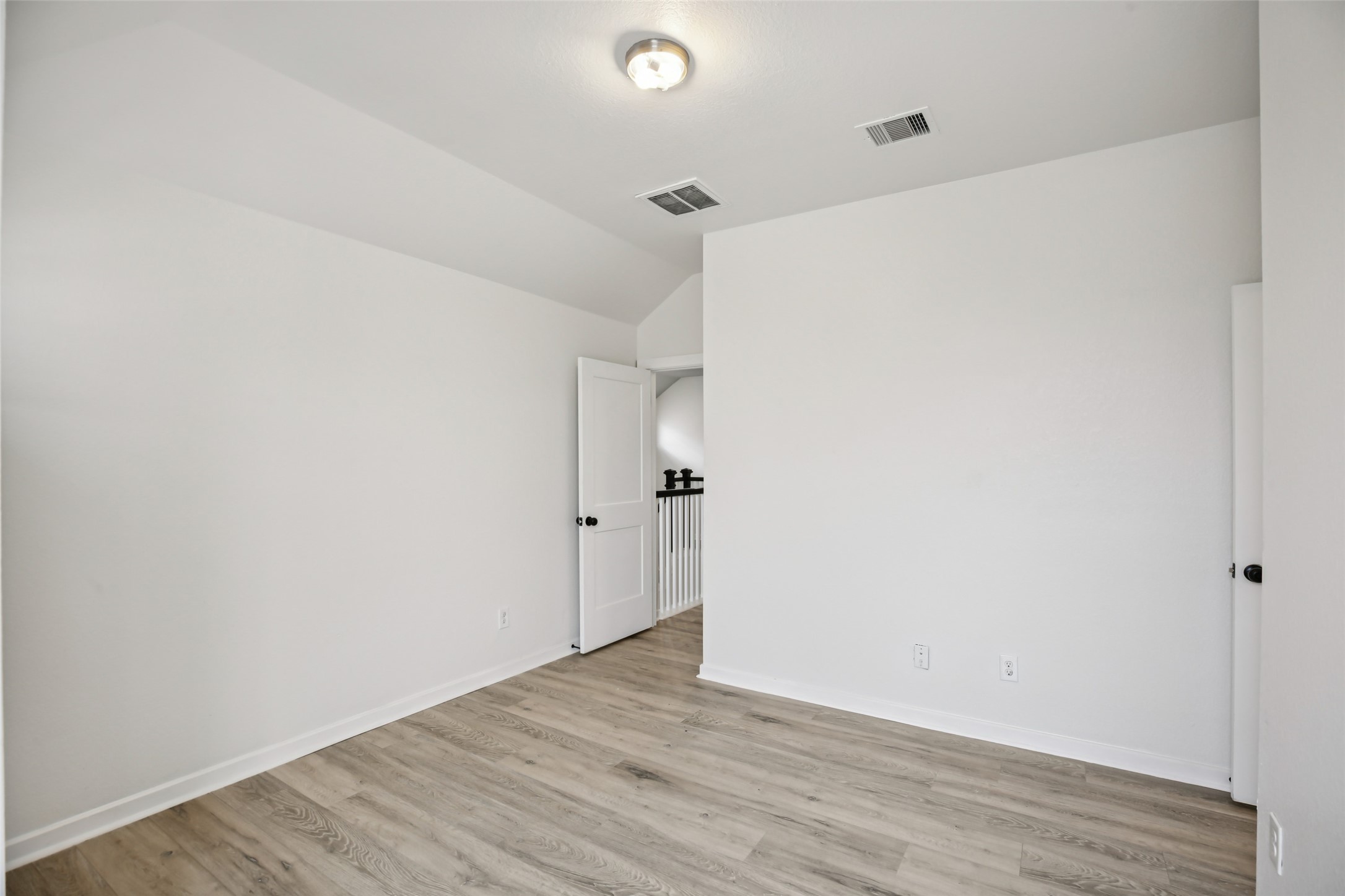6015 Bridle Gate Trail Property Photo 26