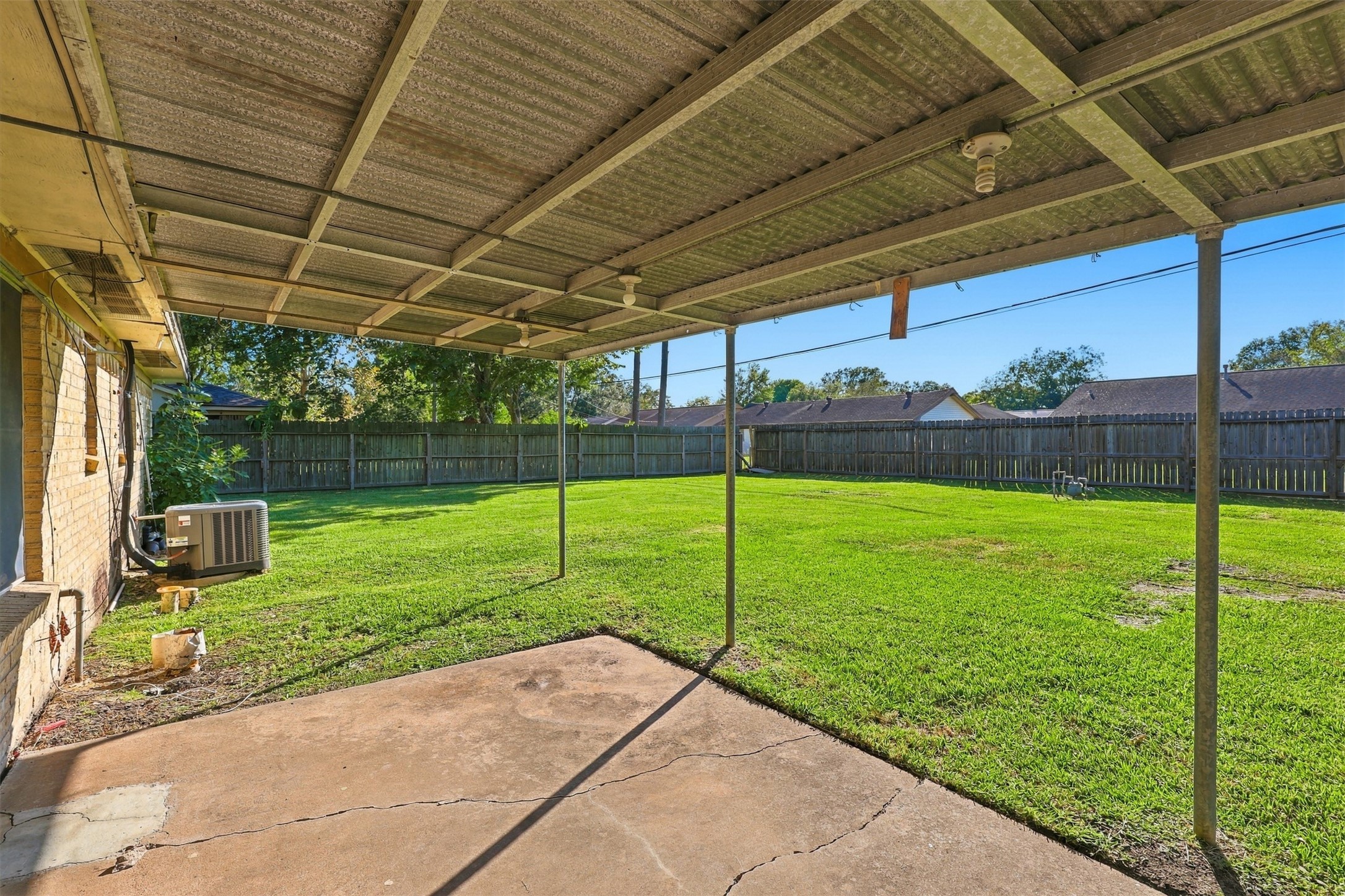 1906 Kings Lane Property Photo 18